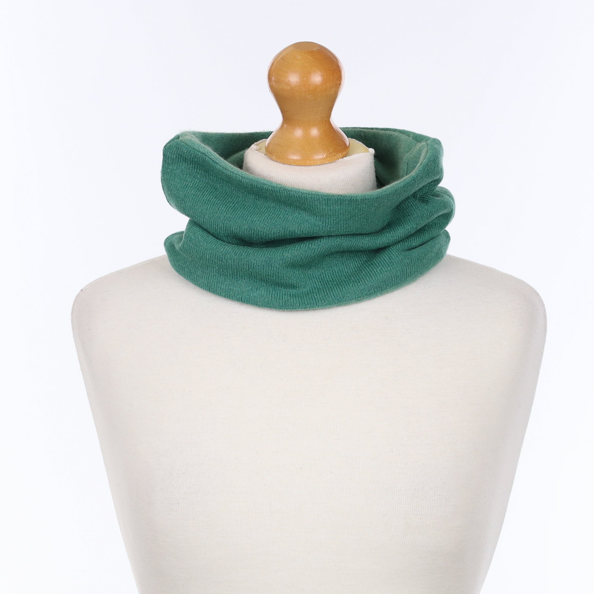 Two Tone Green Neck Warme