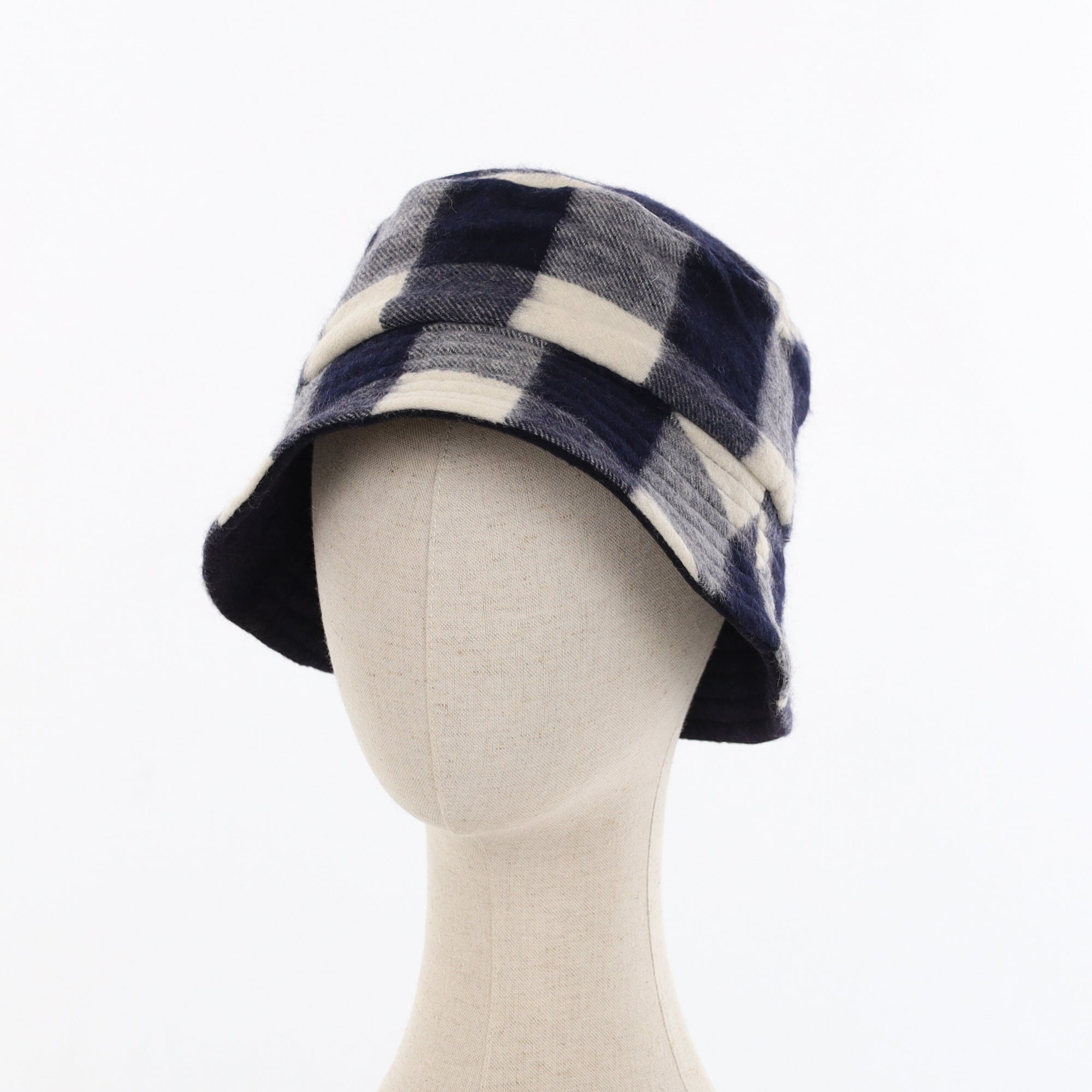 Unisex Navy and Cream Check Reversible Cashmere Bucket Hat Men’s - M Women’s - L