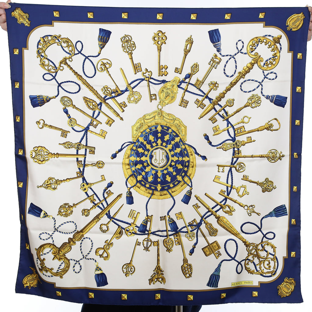 Pristine Boxed Hermès Les Clefs Silk Scarf