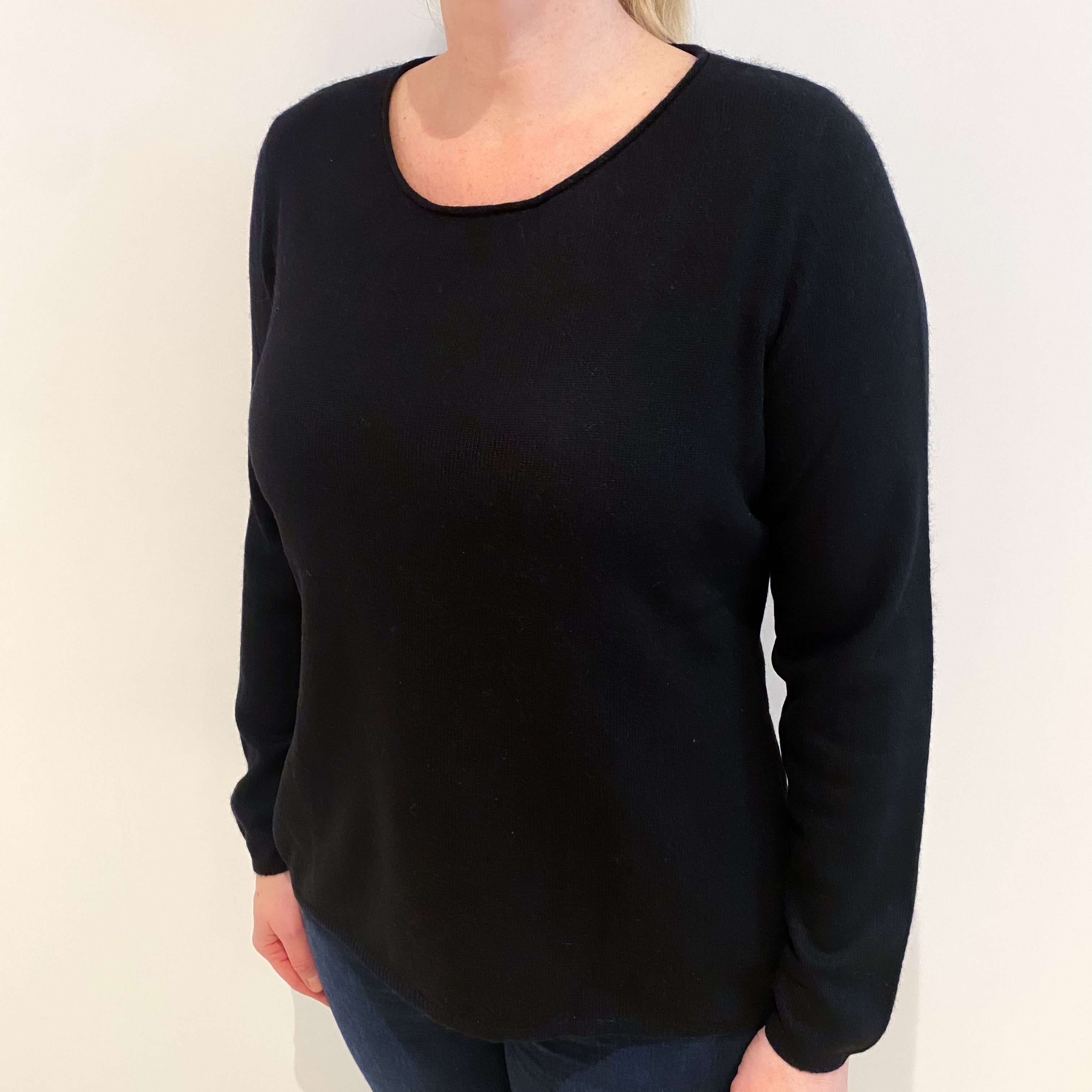 Black Cashmere Crew Neck Jumper Large