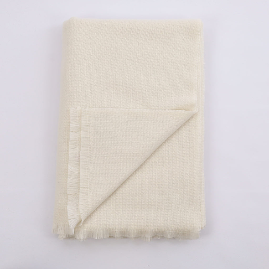 Brand New Scottish Warm White Luxury Woven Cashmere Blanket