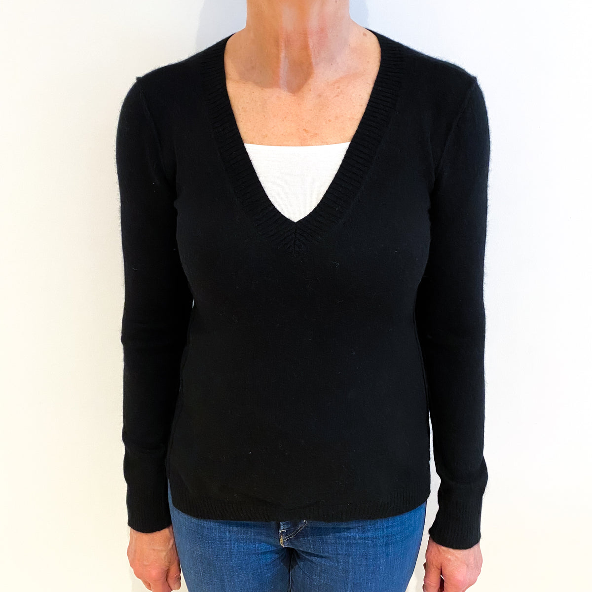 Black Cashmere V Neck Jumper Medium