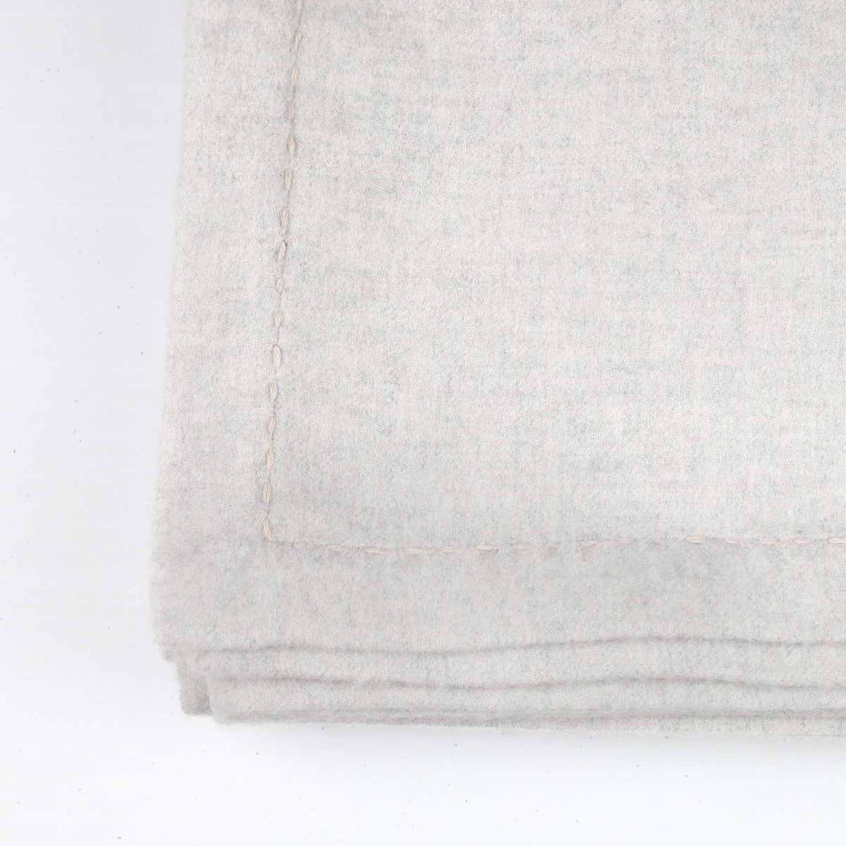 Brand New Scottish Alex Begg Mist Grey Designer Heavy Woven Cashmere Blanket