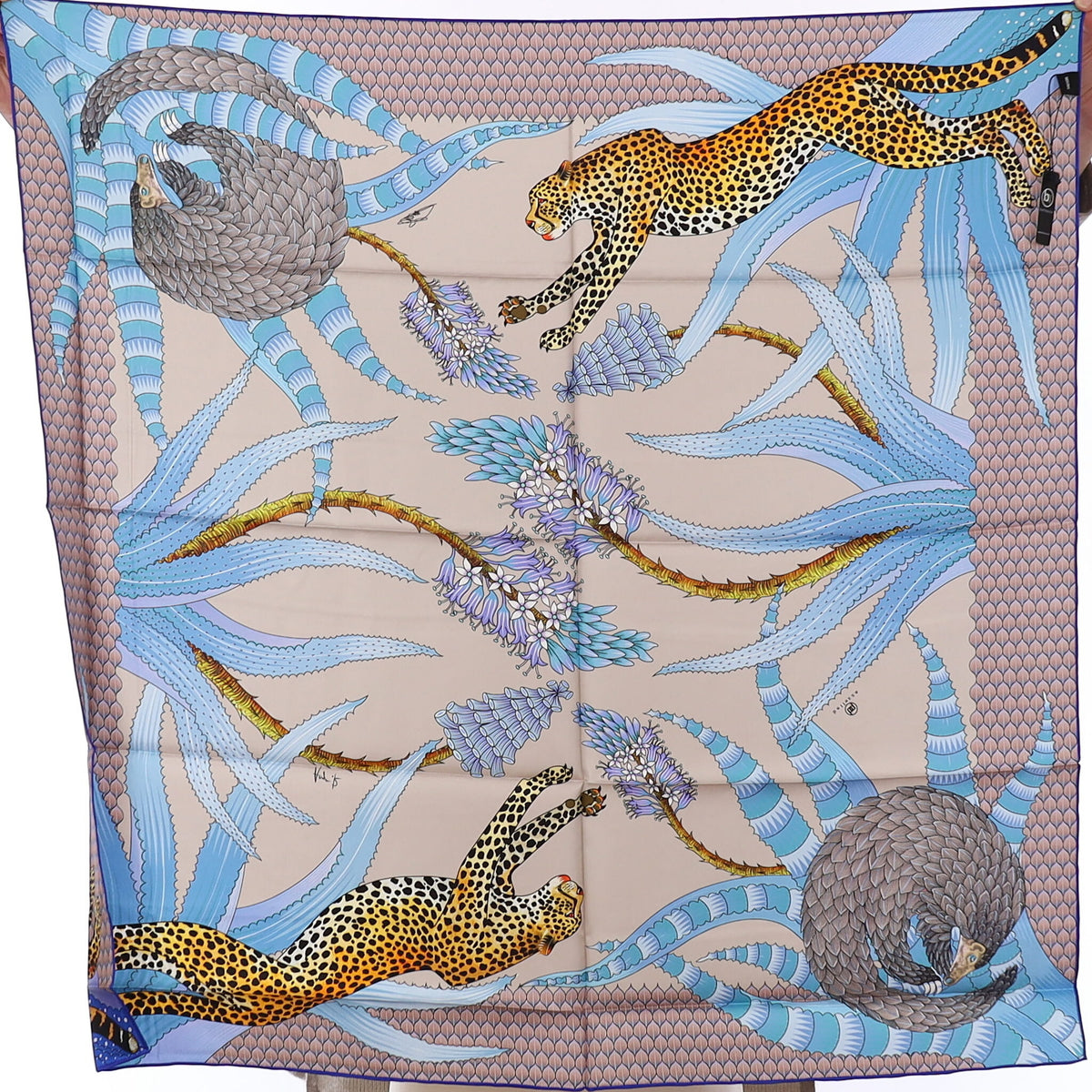 Brand New Bellezza Antique Grey & Blue Leopard Double Faced Silk Scarf