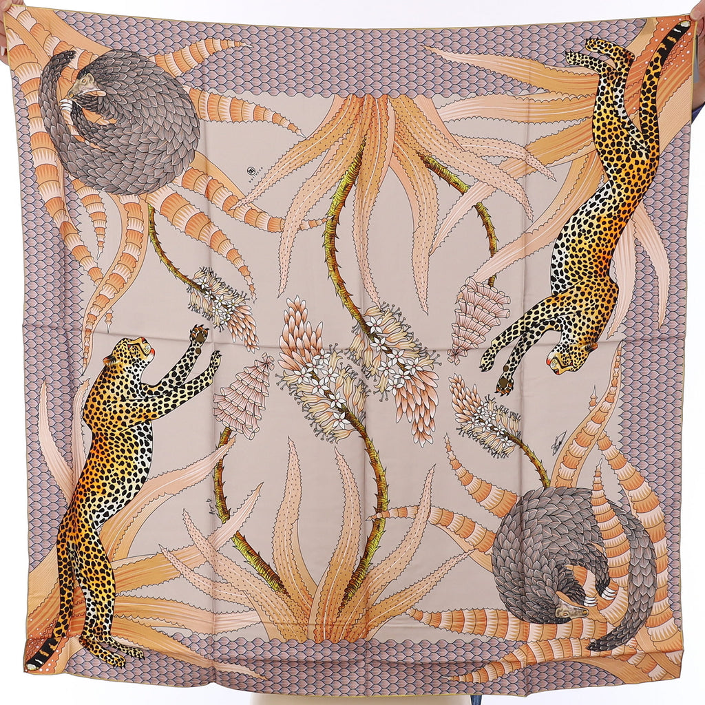 Brand New Bellezza Antique Grey & Copper Leopard Double Faced Silk Scarf