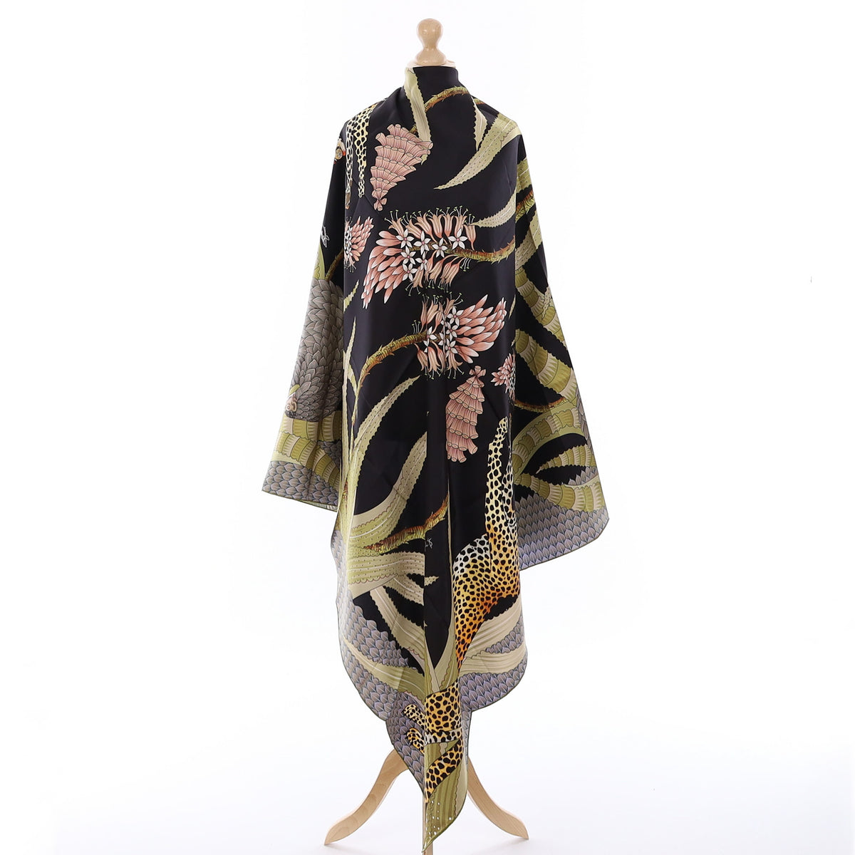 Brand New Bellezza Navy & Black Leopard Double Faced Silk Scarf Extra Large