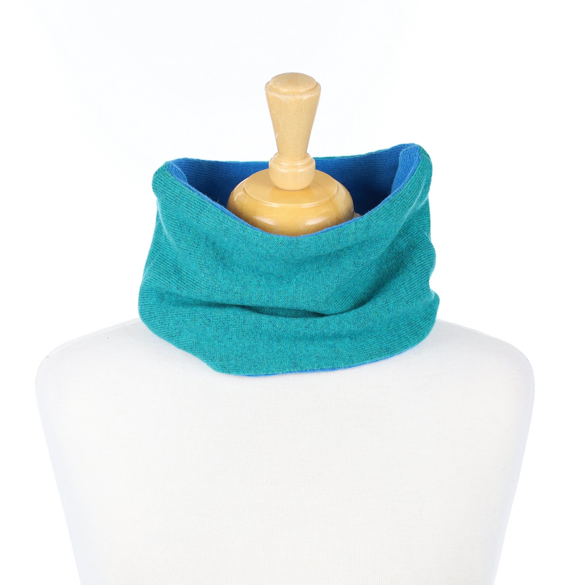 Men’s Peacock Green and Teal Neck Warmer