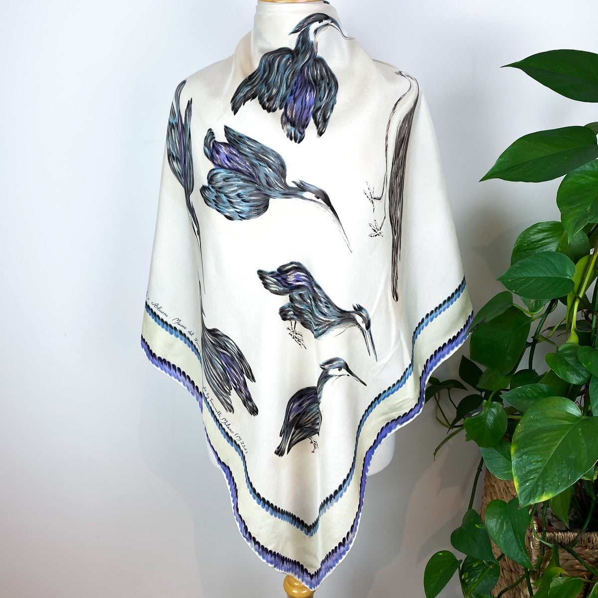 Elegant Bird Design Vintage Silk Scarf