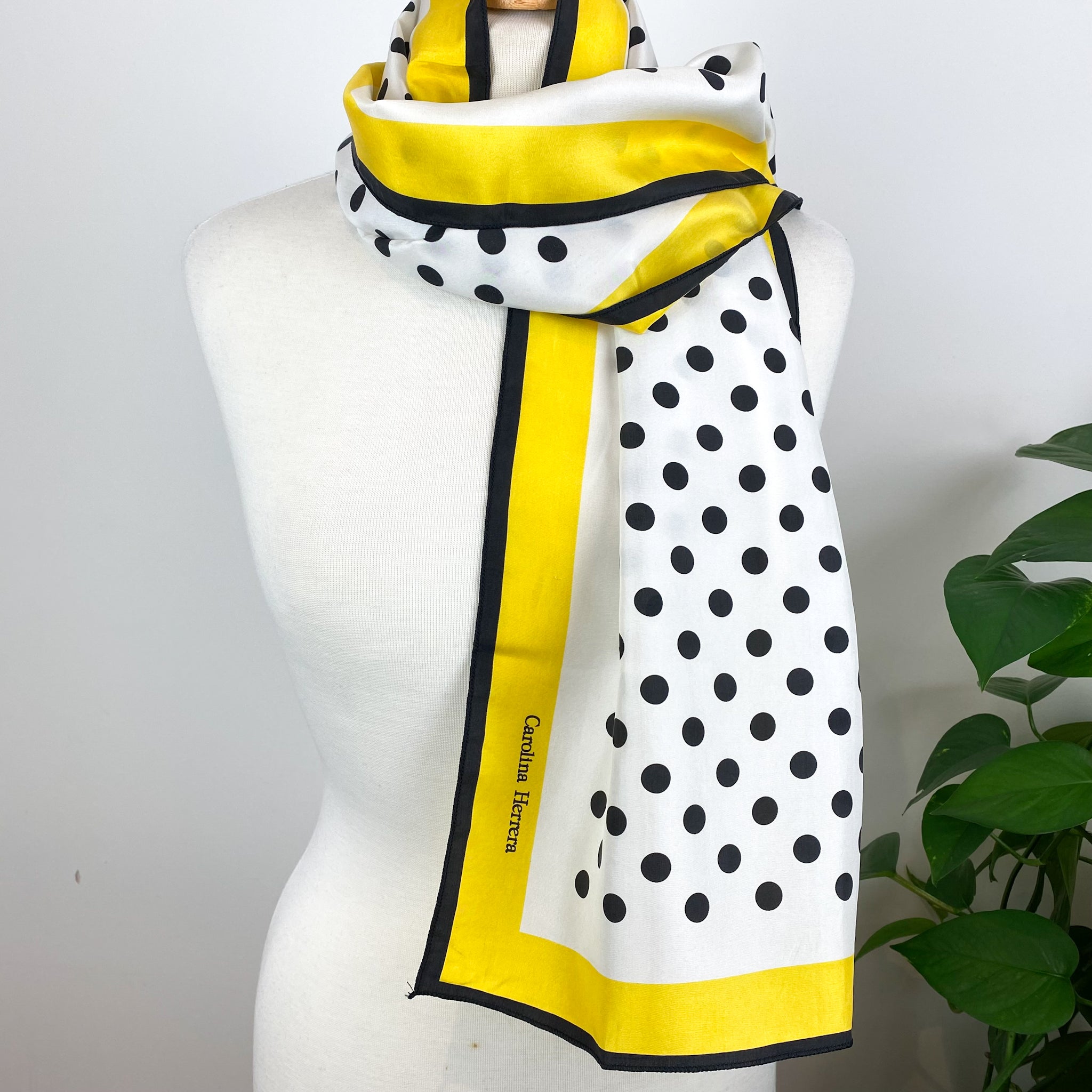 Brand New Boxed Carolina Herrera Spotty Long Designer Silk Scarf