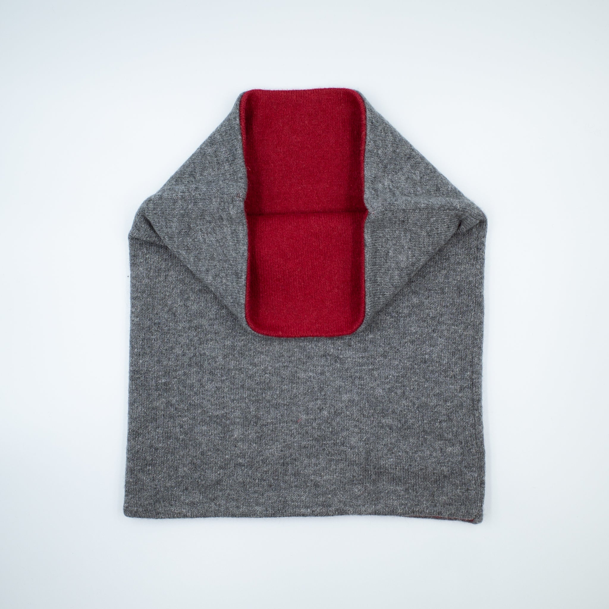 Men’s Smoke Grey and Postie Red Luxury Double Layered Snood