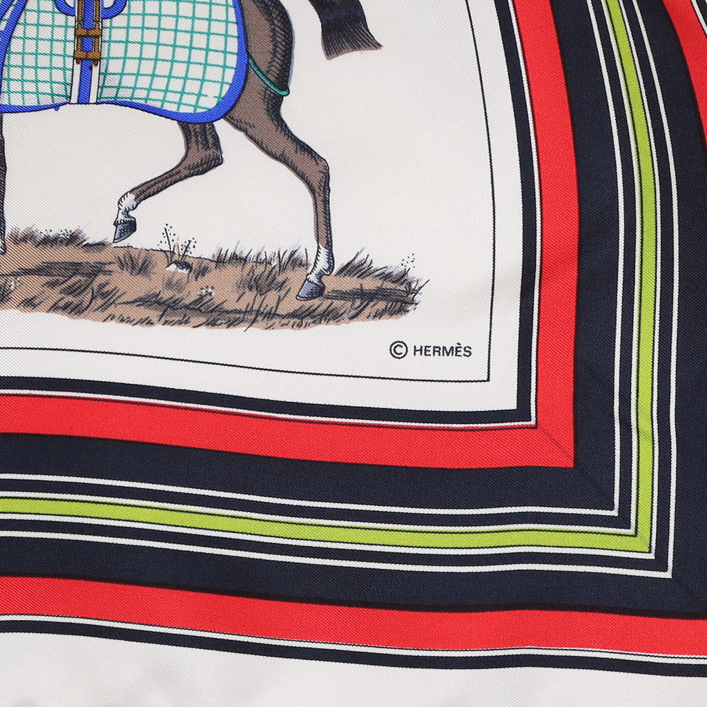 Hermès Couvertures et Tenues de Jour Silk Scarf