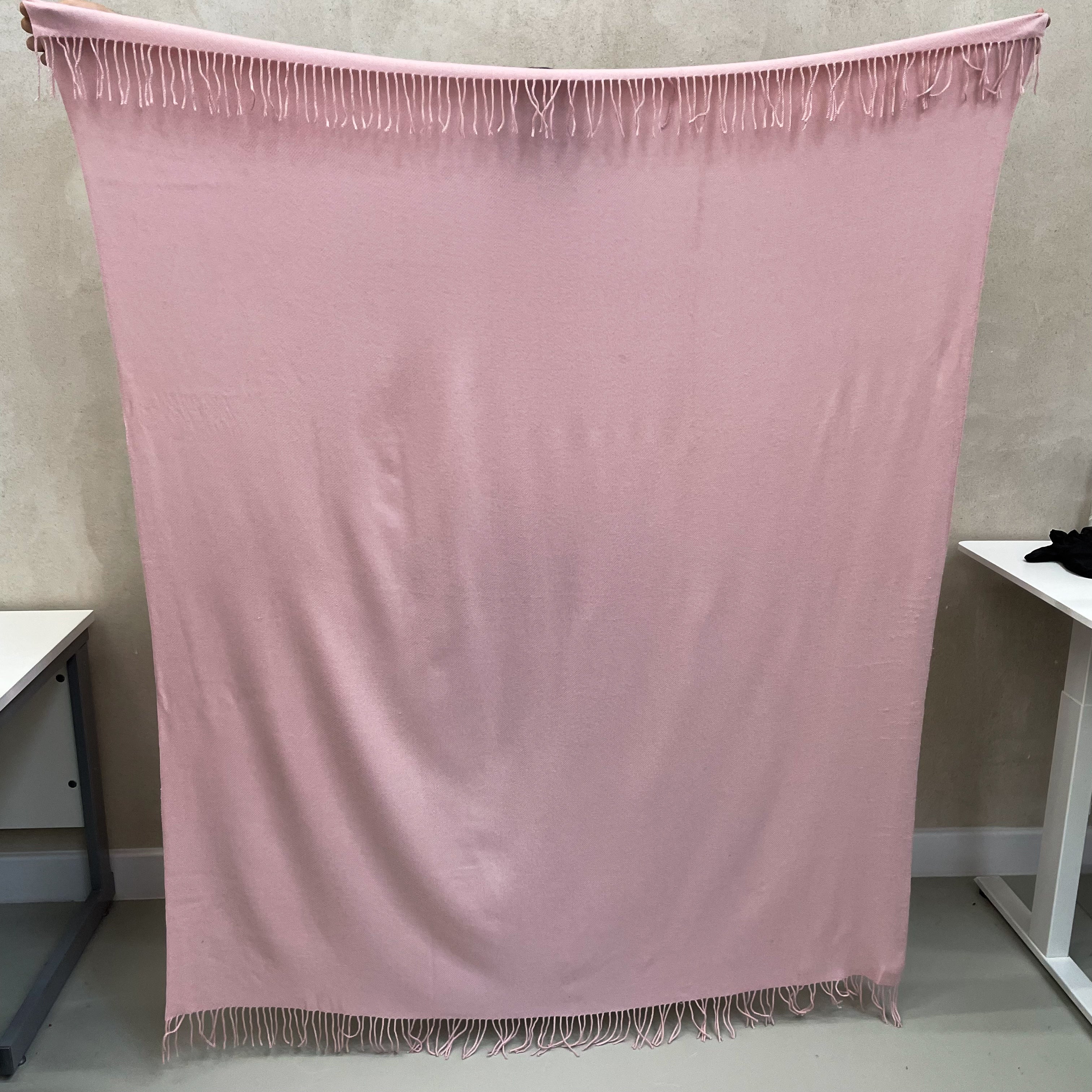 Shell Pink Cashmere Fringed Woven Blanket