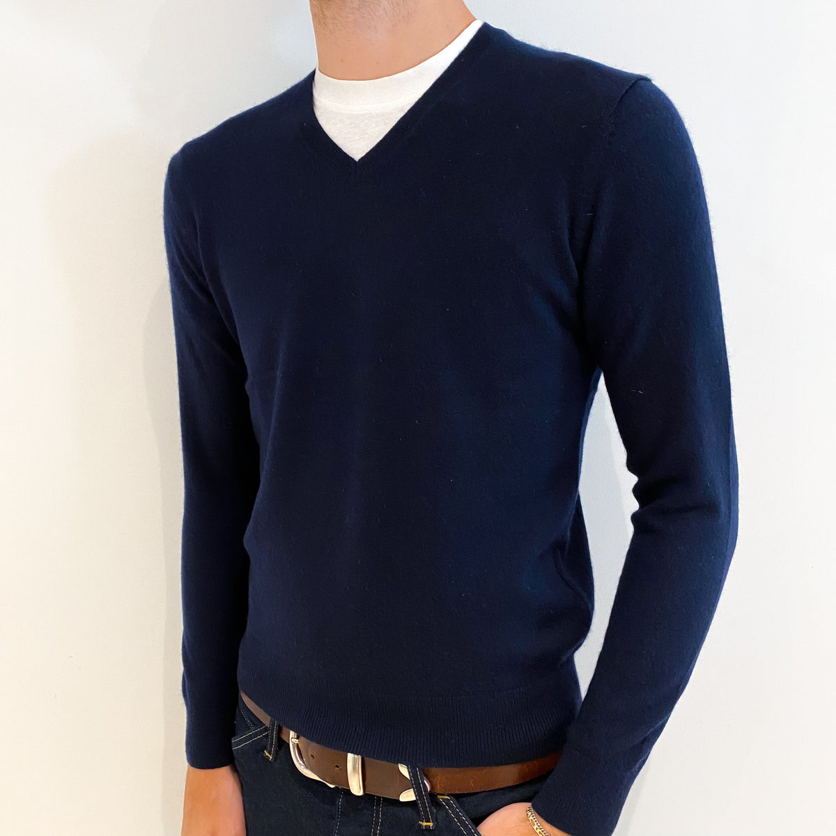 Men's Navy Blue Cashmere V-Neck Jumper Medium