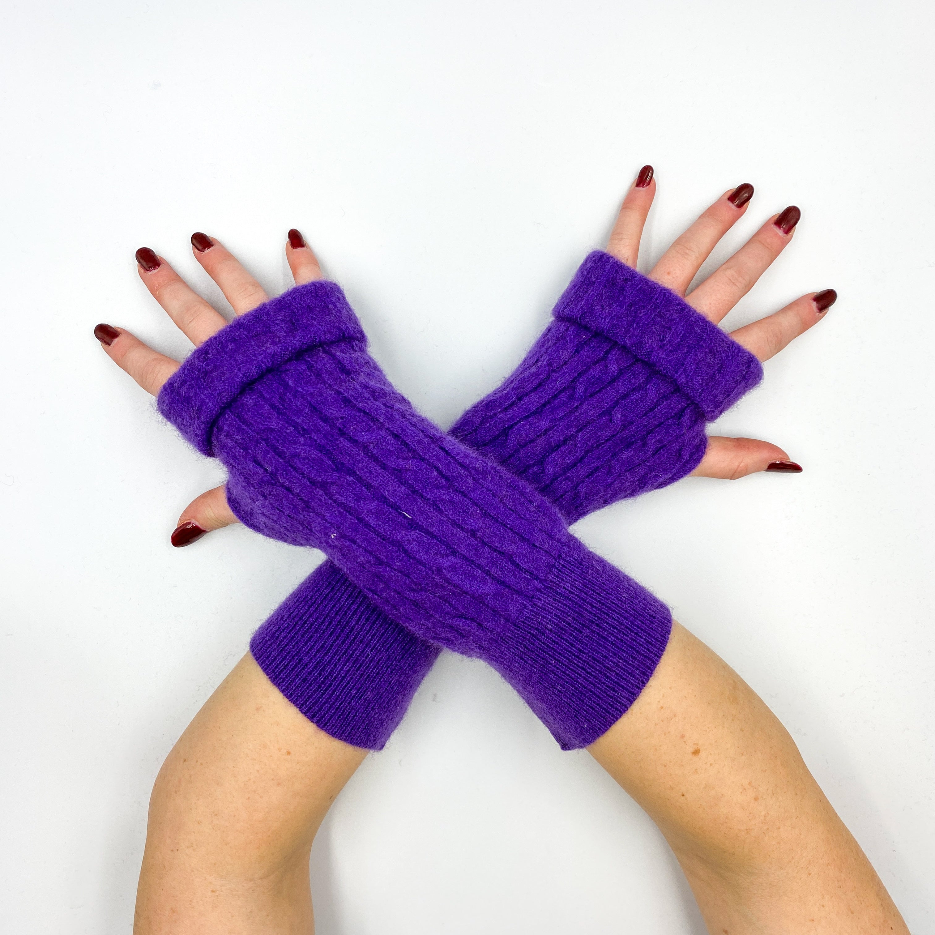 Iris Purple Chunky Cable Knit Fingerless Gloves