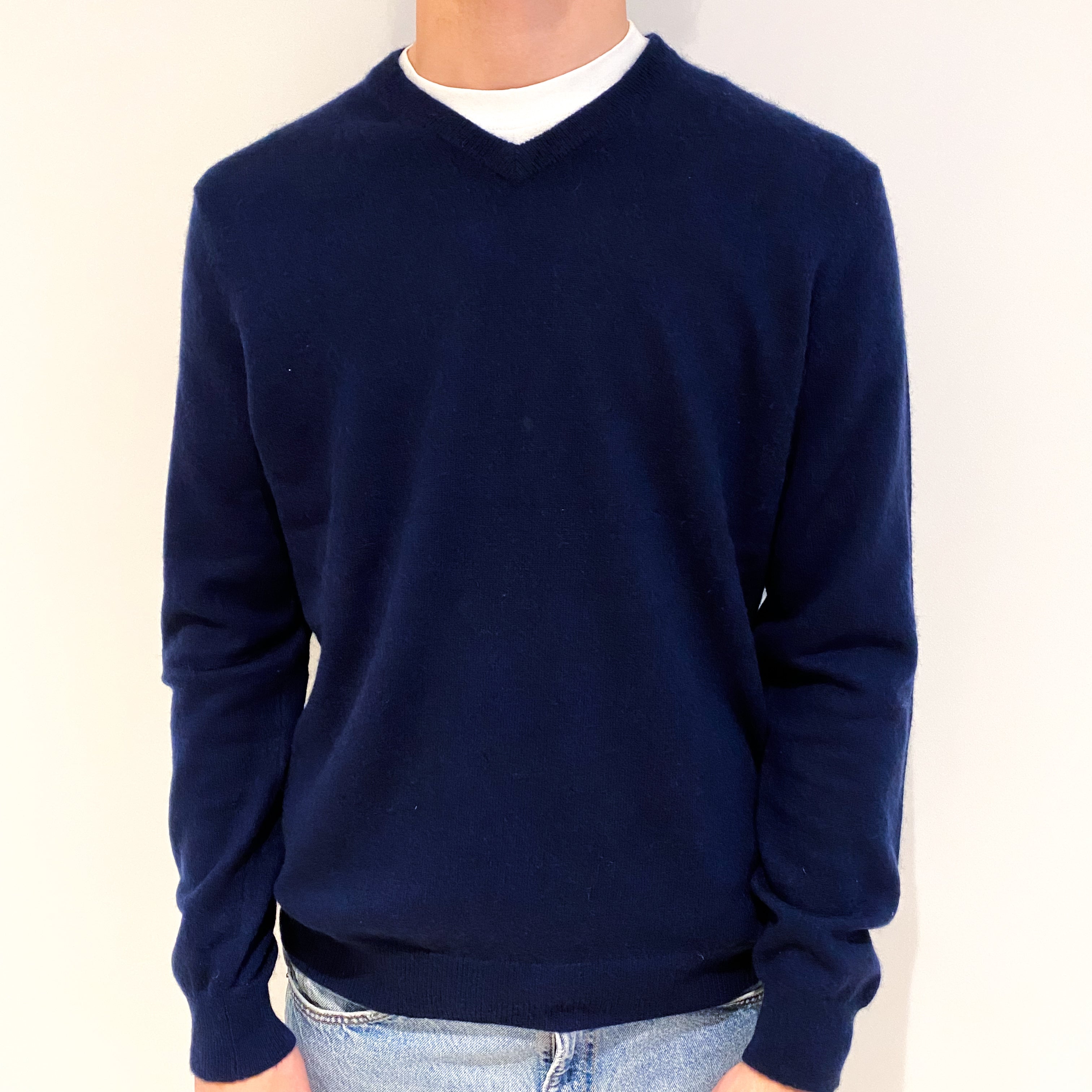 Men's Navy Blue Cashmere V-Neck Jumper Medium