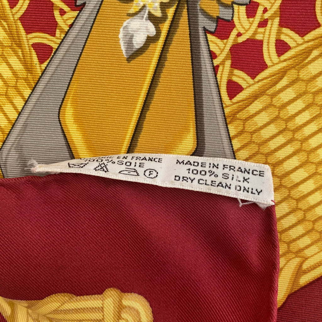 Hermès Voitures Paniers Silk Scarf