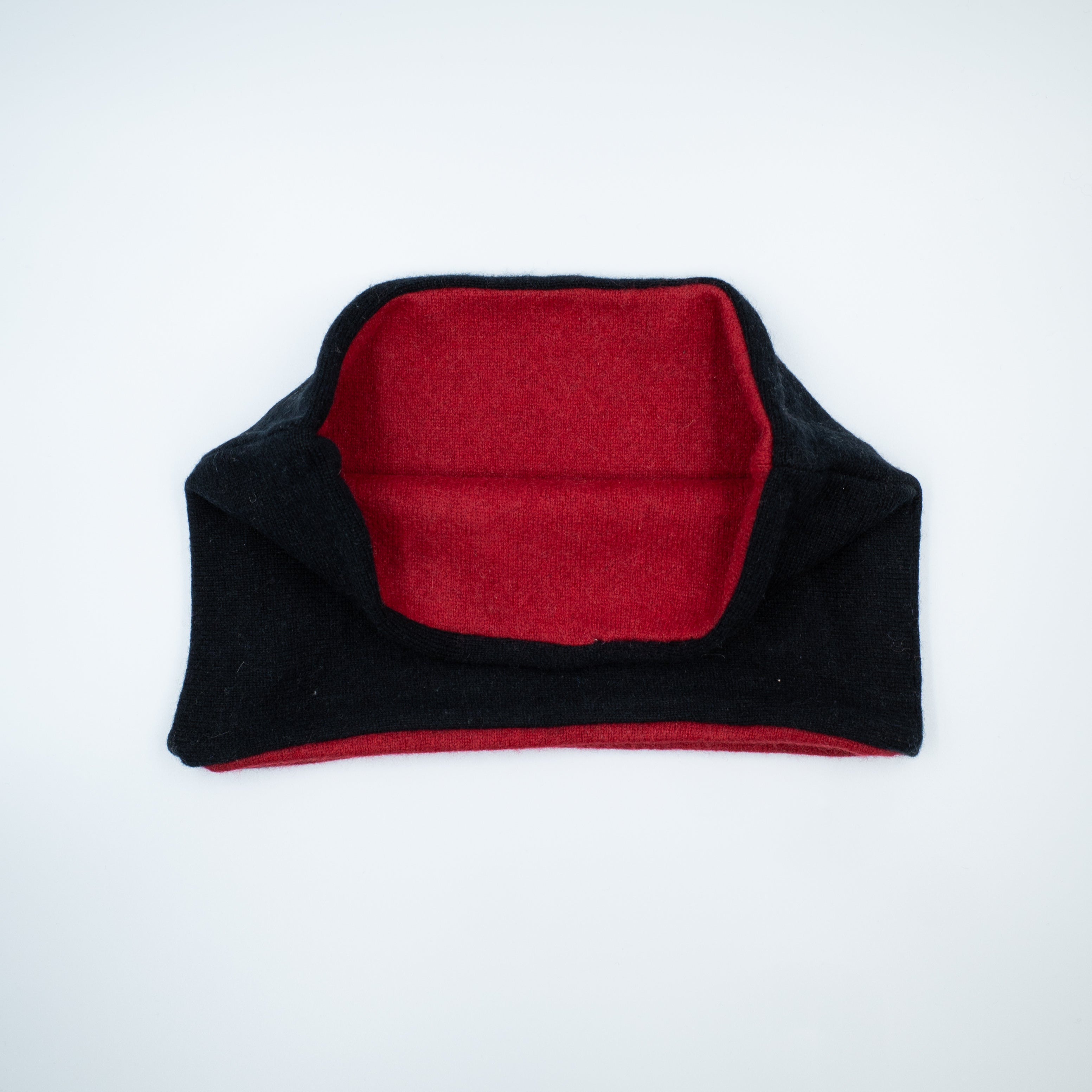 Men’s Dark Brown and Red Neck Warmer