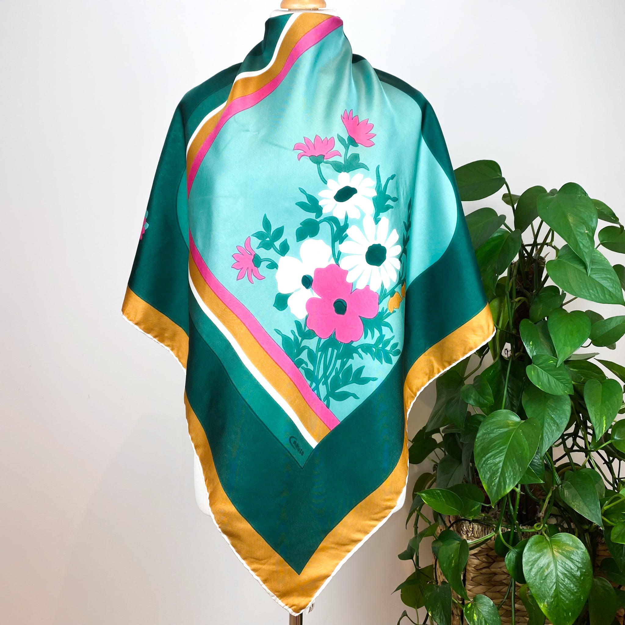 Immaculate Caruso Vintage Silk Scarf