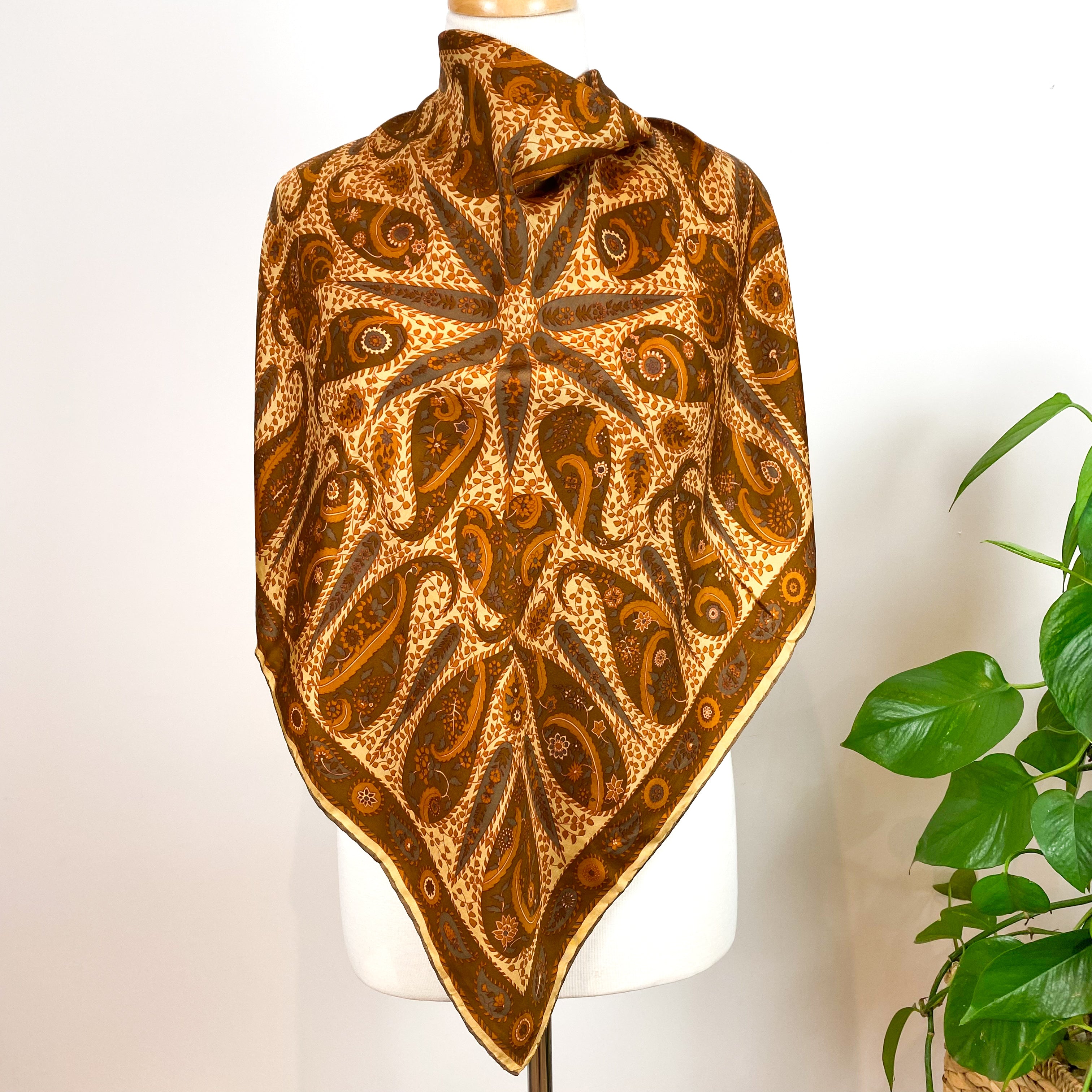 1970s Richard Allan Paisley Vintage Silk Scarf
