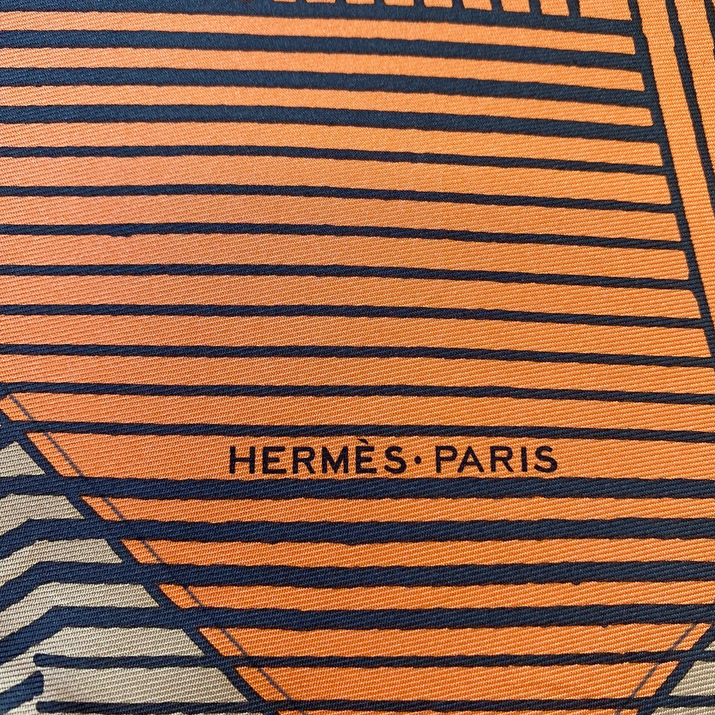 Pristine Boxed Hermès Jeu des Omnibus Remix Silk Scarf Rare