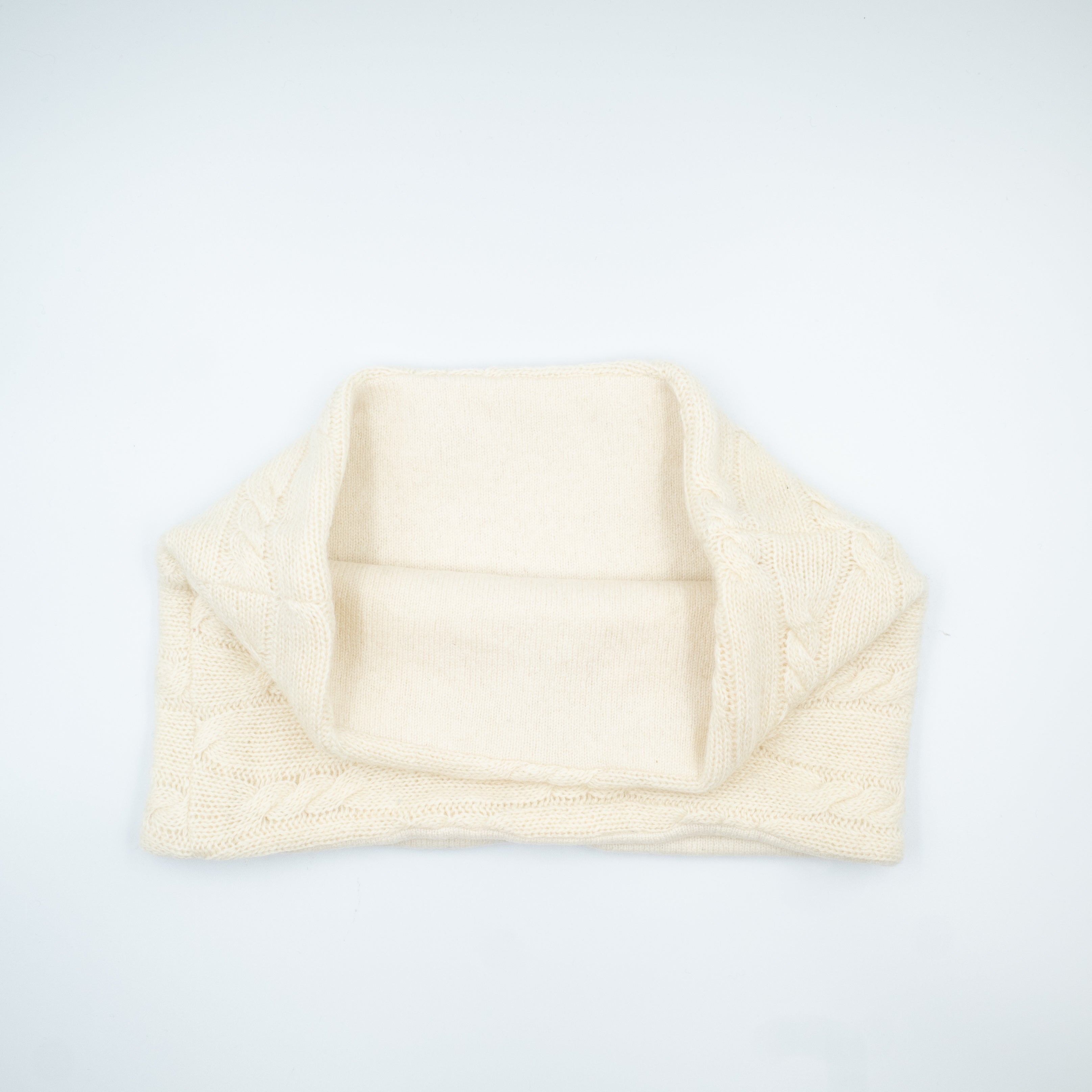 Honey Cream Cable Knit Cashmere Neck Warmer