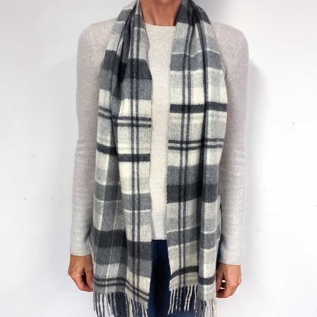 Grey Tartan Cashmere Fringed Woven Scarf