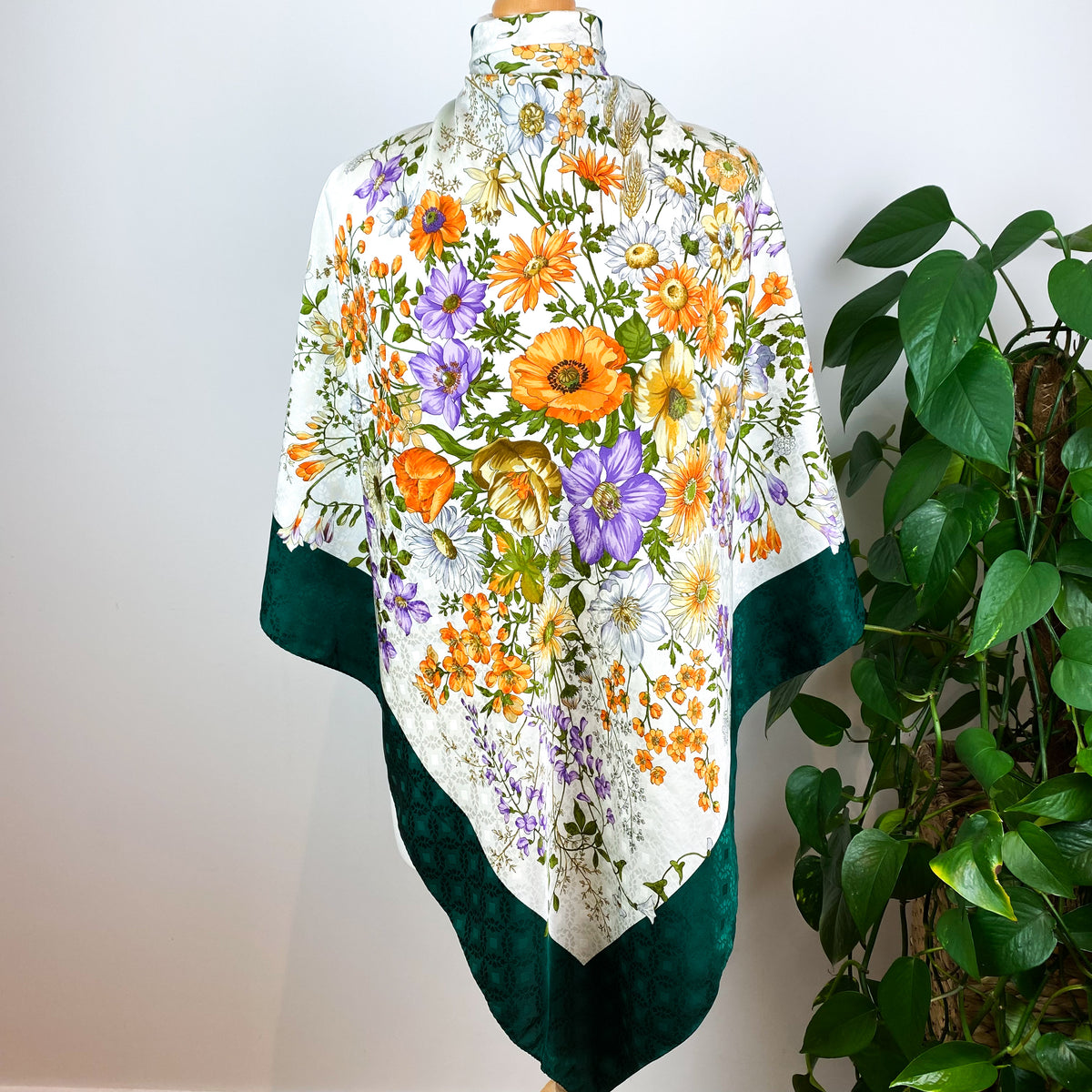 D’Este Floral Italian Vintage Silk Scarf