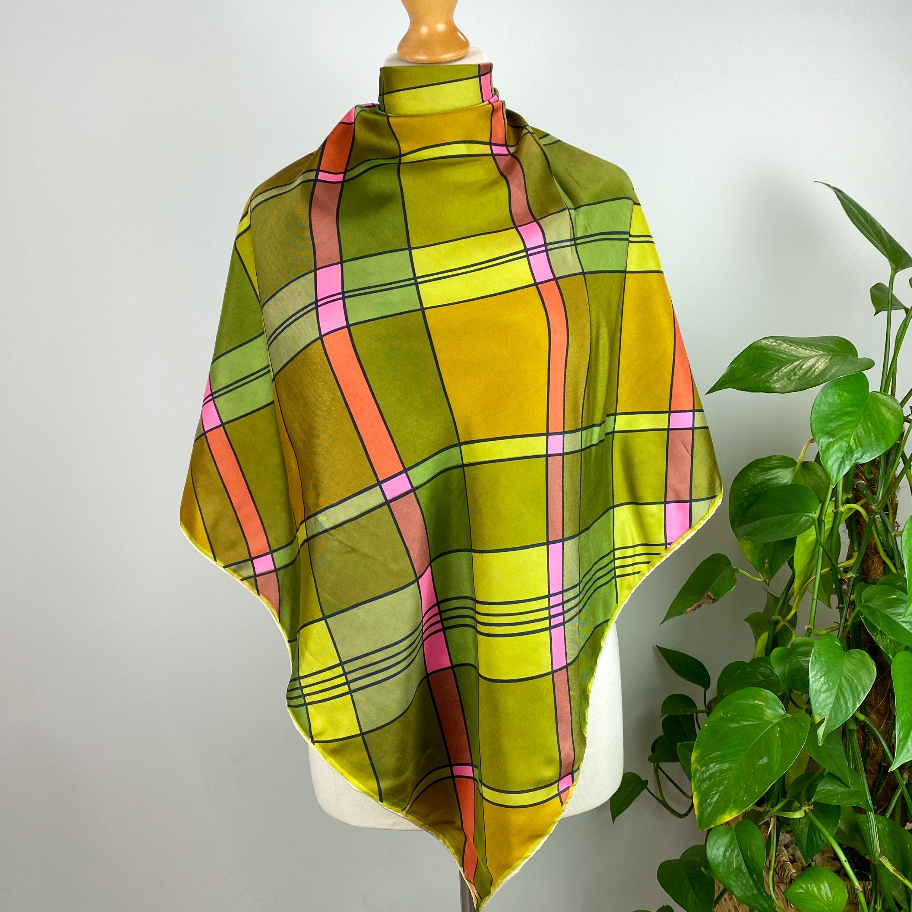 1970’s Checked Green Silk Scarf
