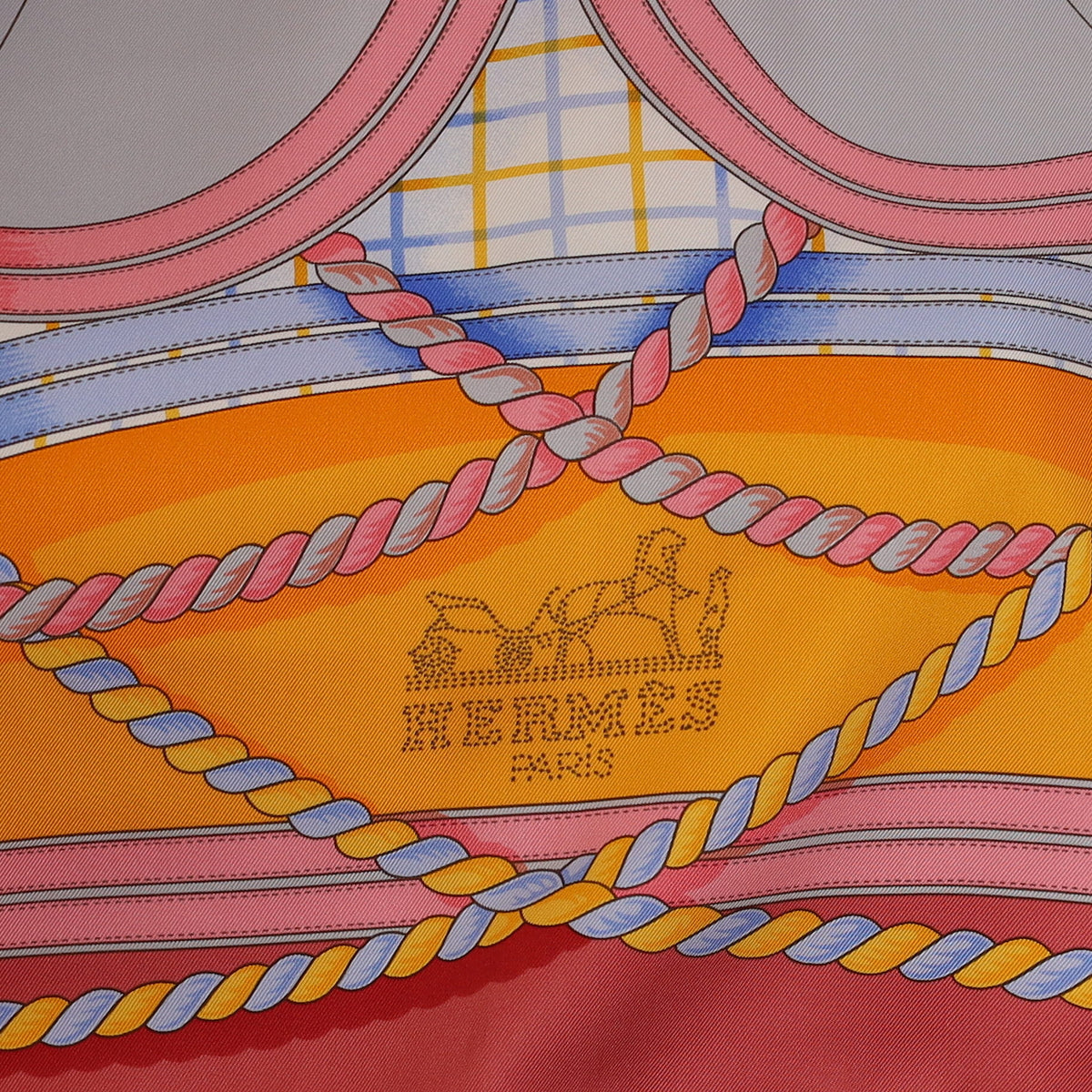 Pristine Hermès Grande Tenue Silk Scarf