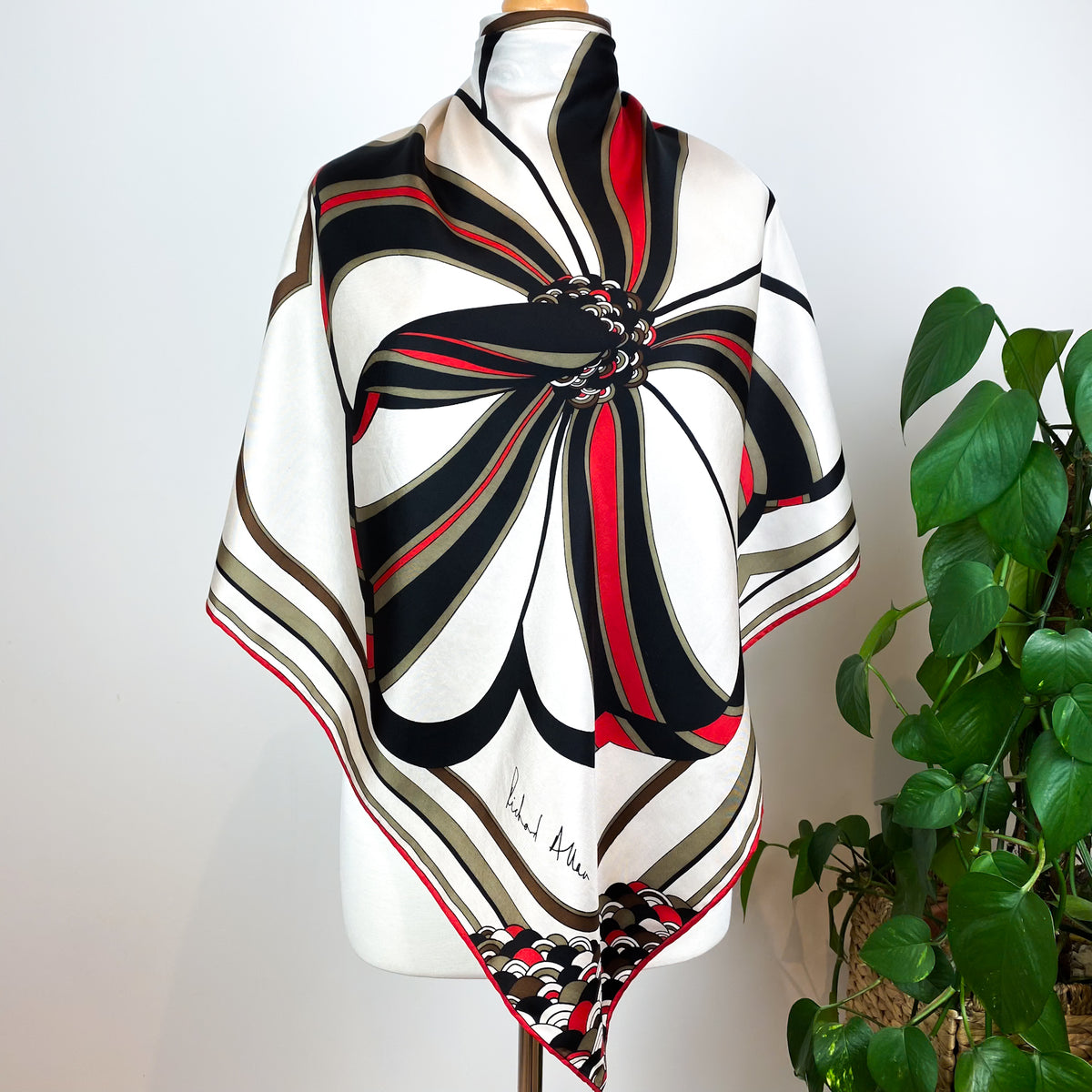1970s Richard Allan Abstract Vintage Silk Scarf