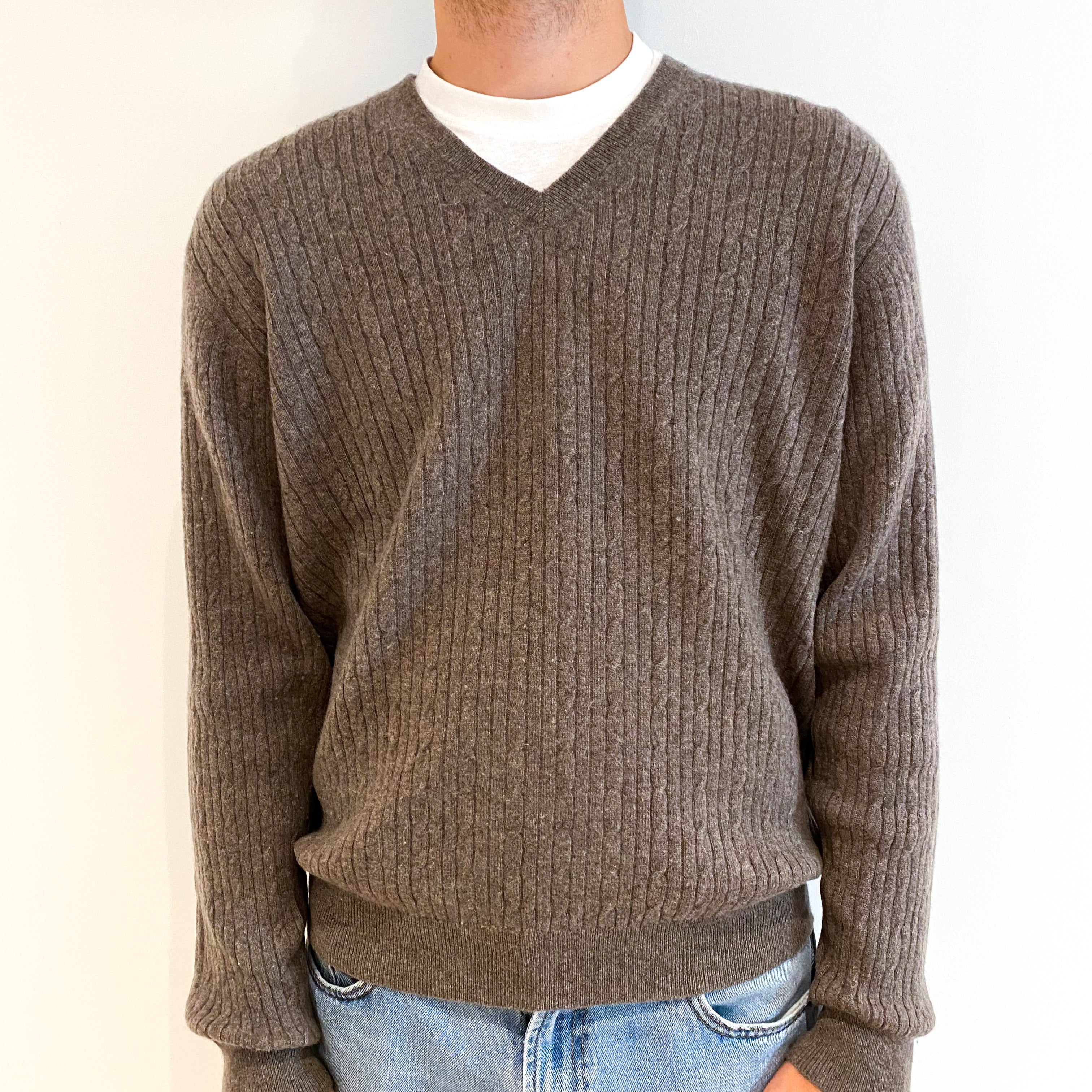 Men's Muted Brown Cable Cashmere V-Neck Jumper Large