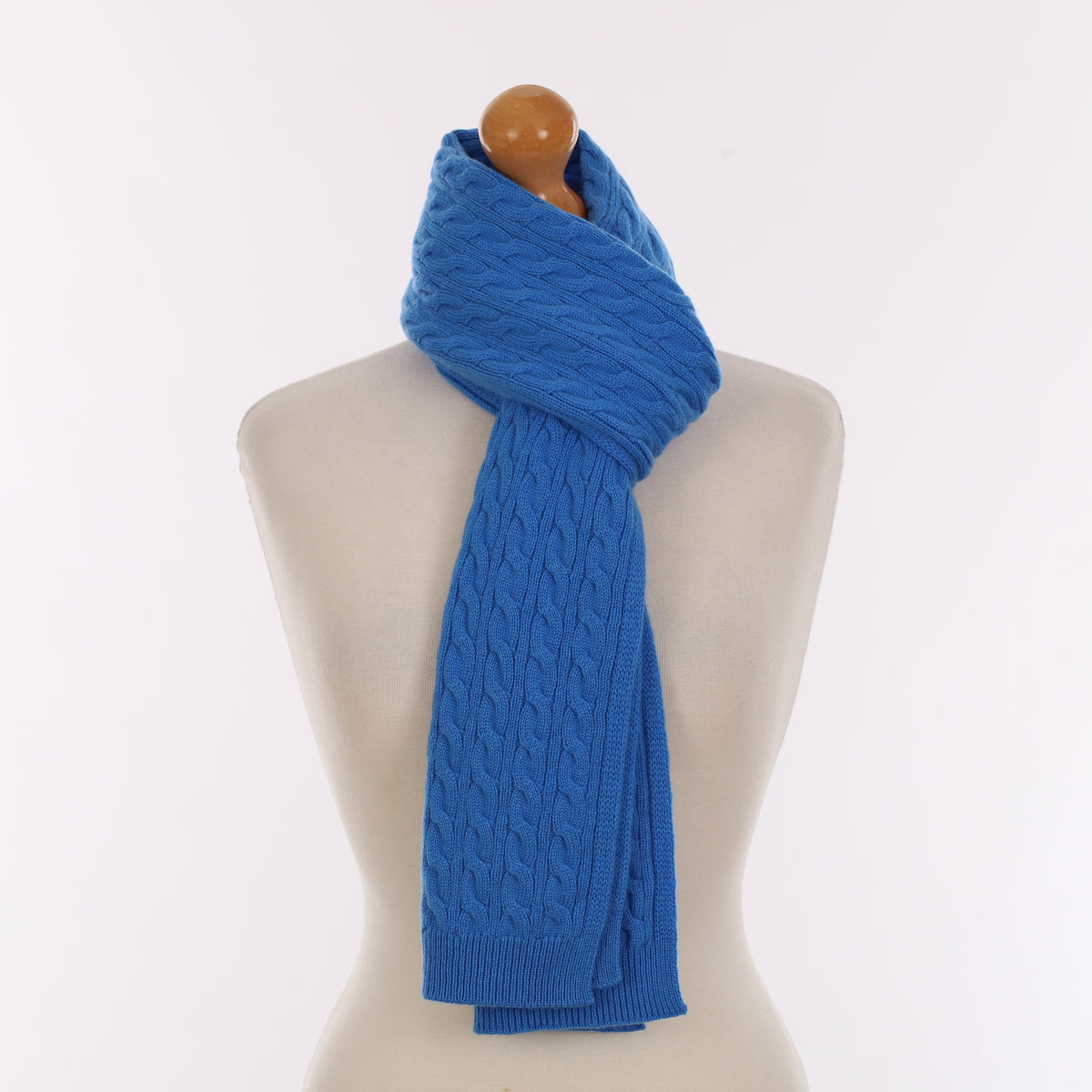 Brand New Scottish Tanzanite Blue Cashmere Cable Knit Scarf