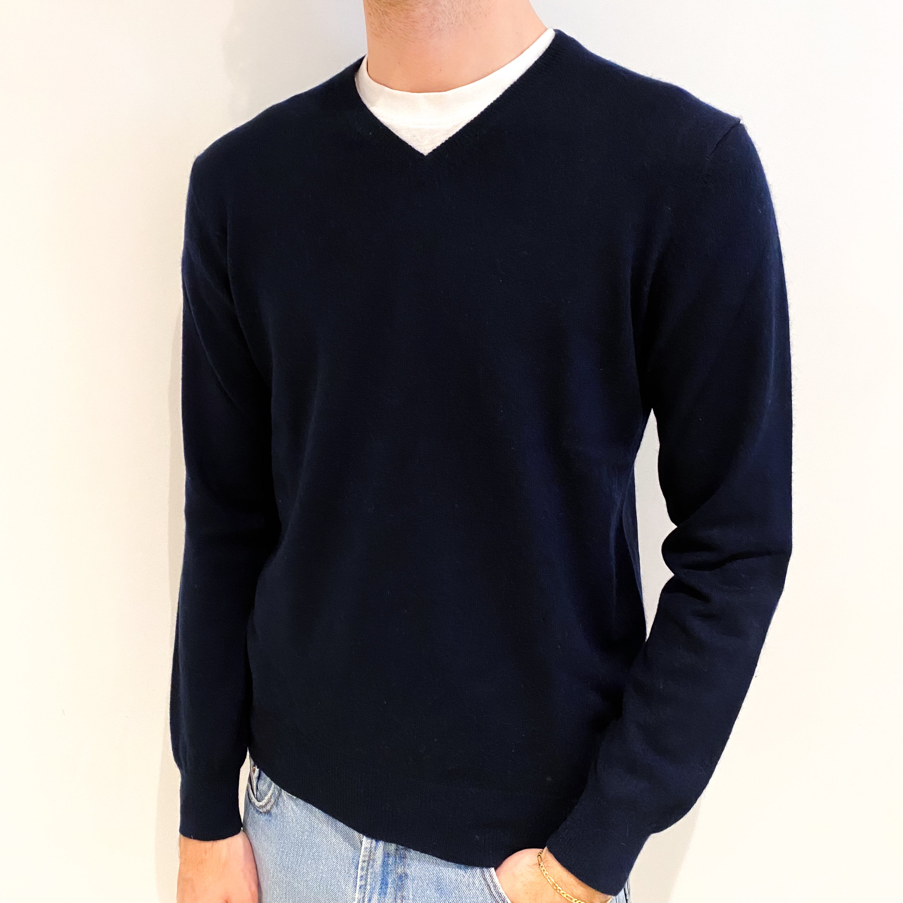 Men's Navy Blue Cashmere V Neck Jumper Medium