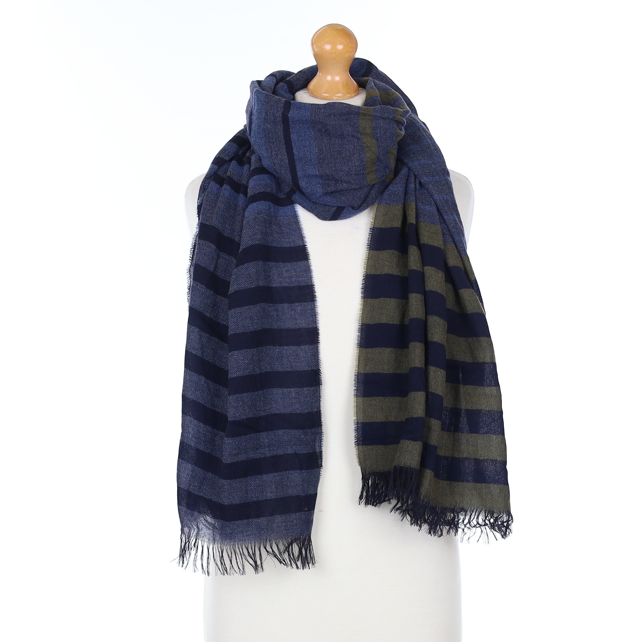 Brand New Scottish Midnight Blue and Khaki Luxury Woven Cashmere Crinkle Wrap