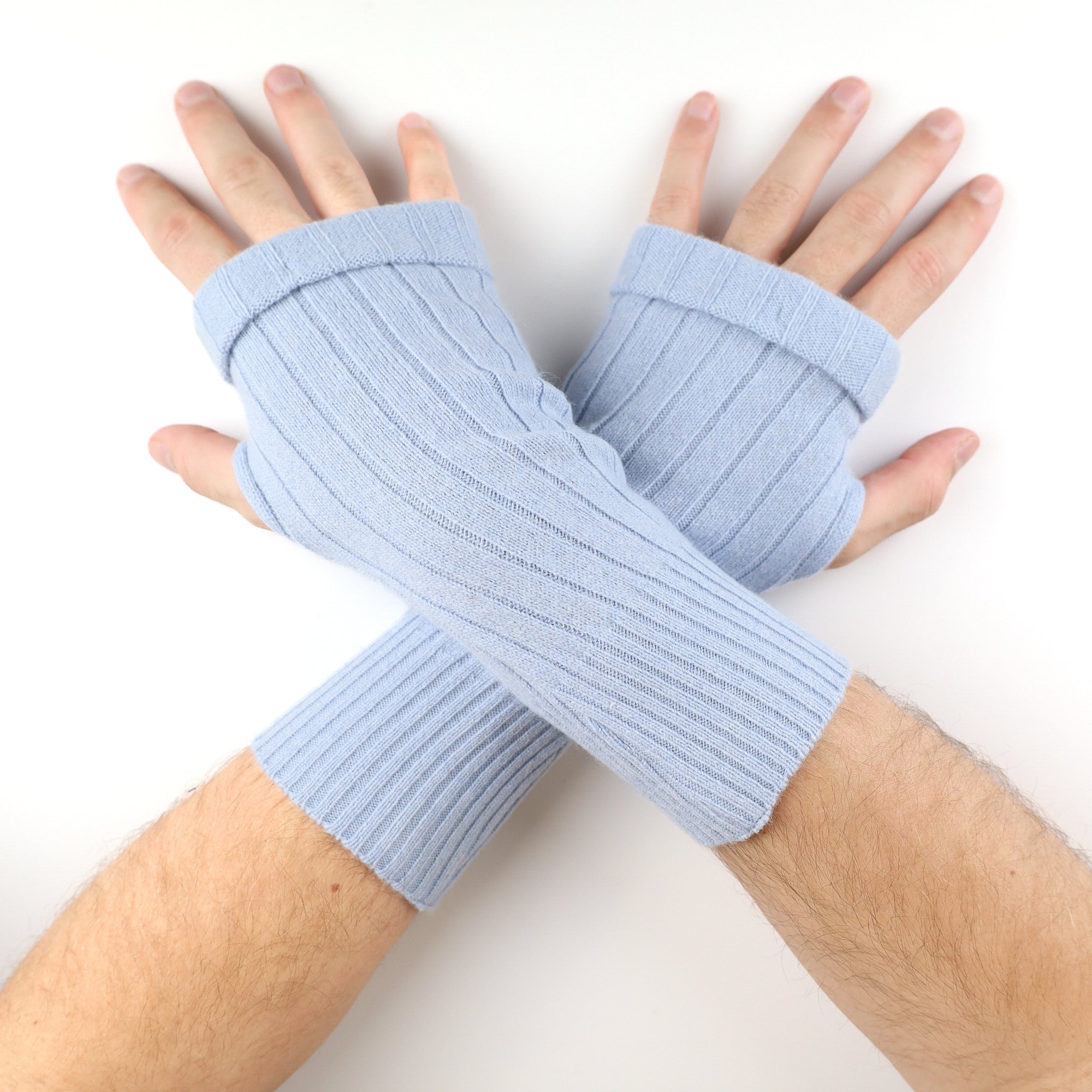 Men’s Baby Blue Ribbed Fingerless Gloves