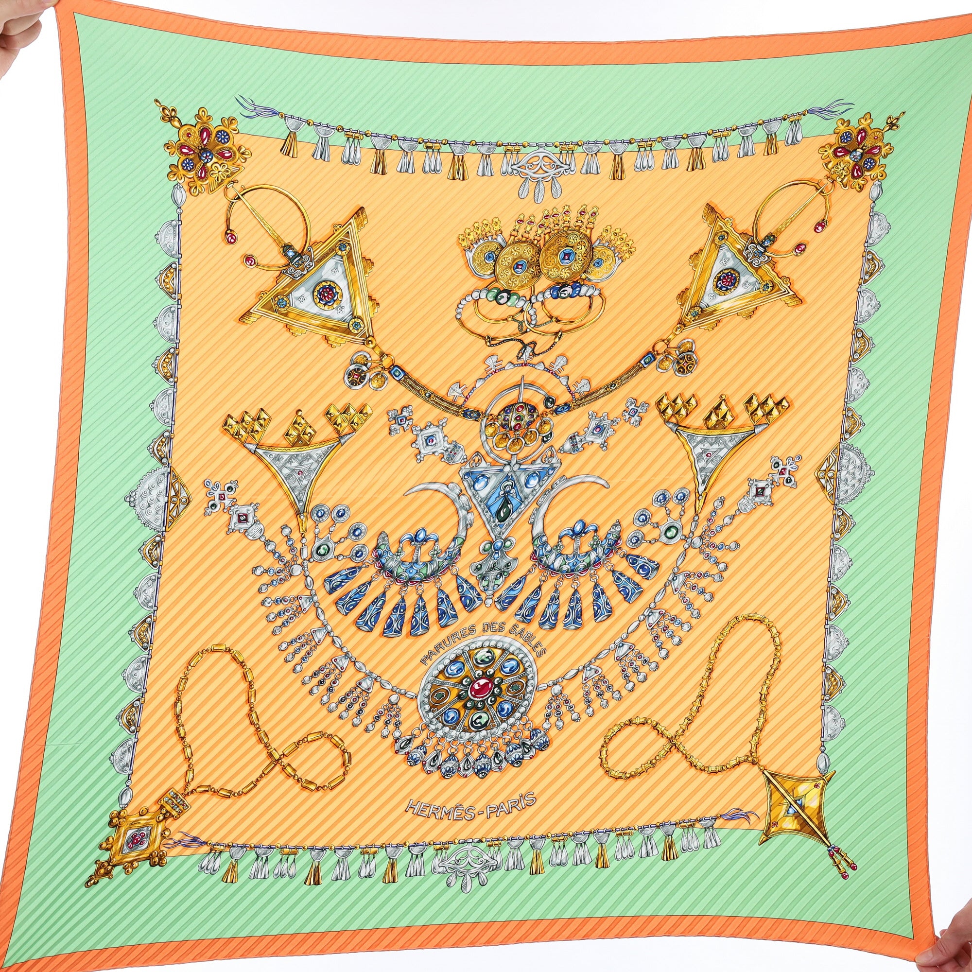 Pristine Boxed Hermès Parures des Sables Plisse Silk Scarf