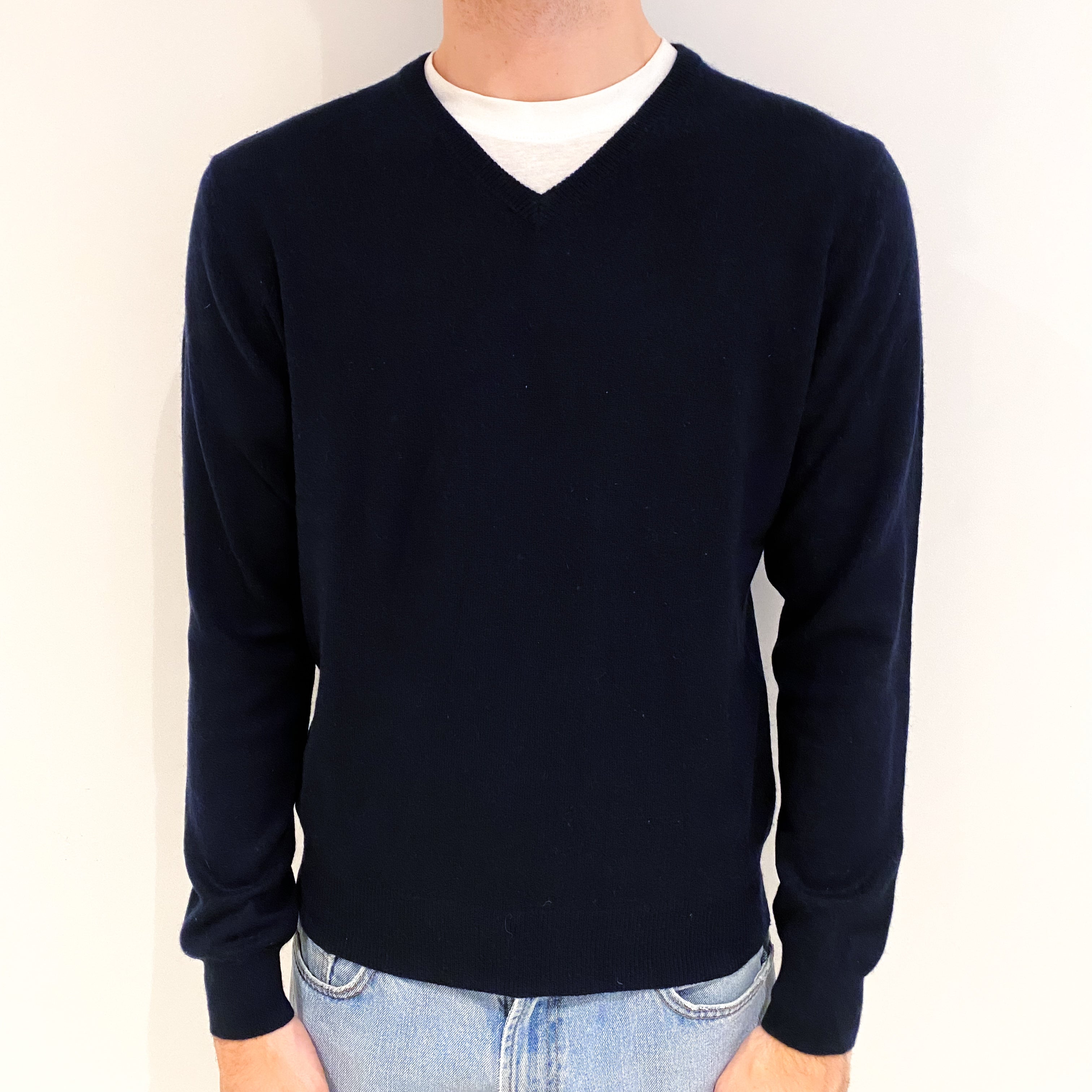 Men's Navy Blue Cashmere V Neck Jumper Medium