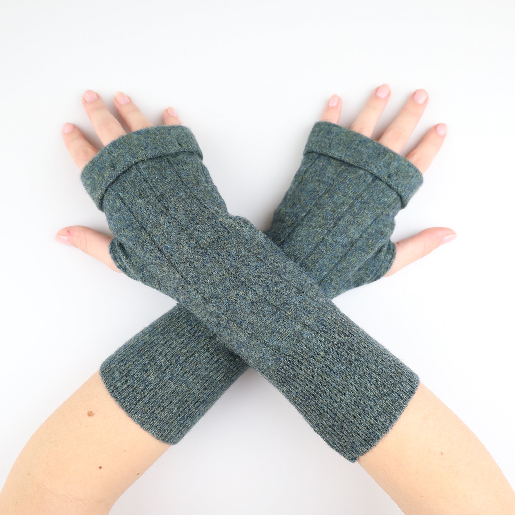 Ocean Green Ribbed Fingerless Gloves