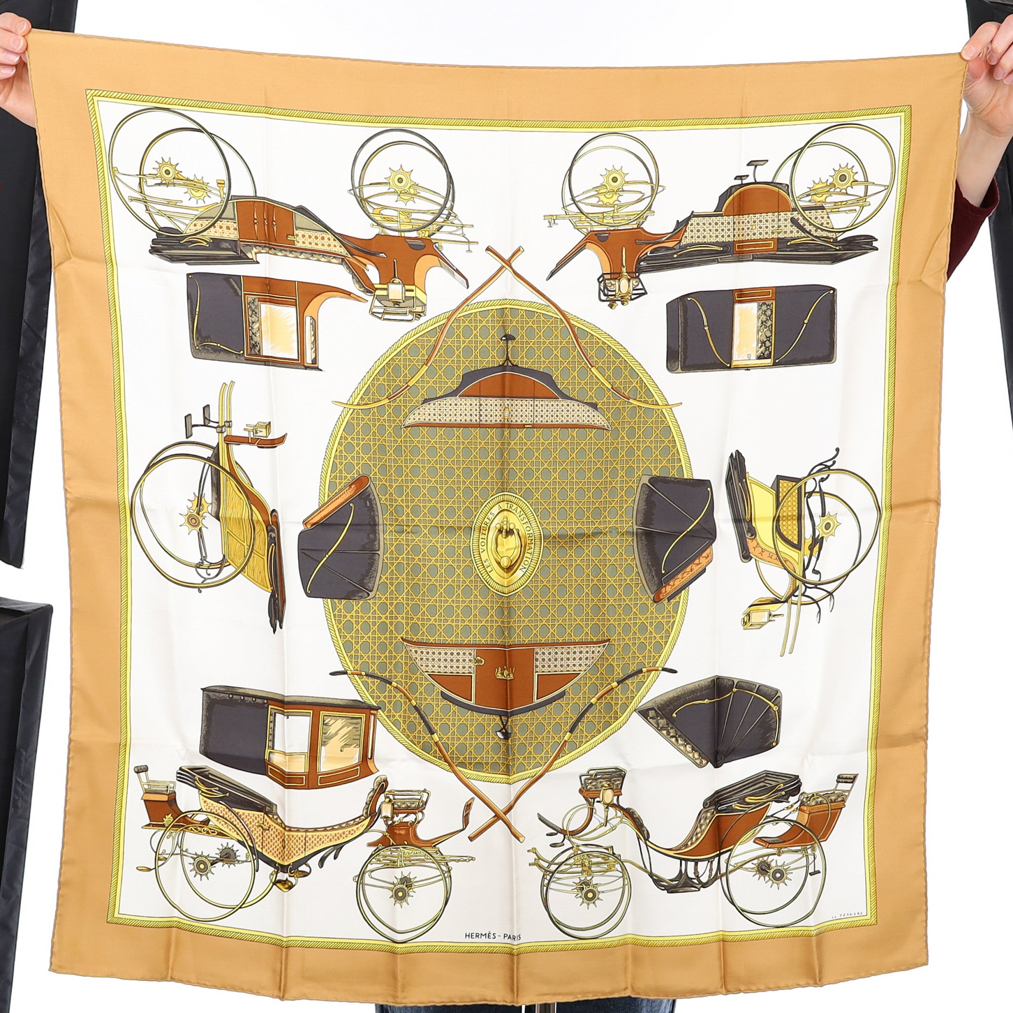 Brand New Sleeved Hermès Les Voitures a Transformation Silk Scarf