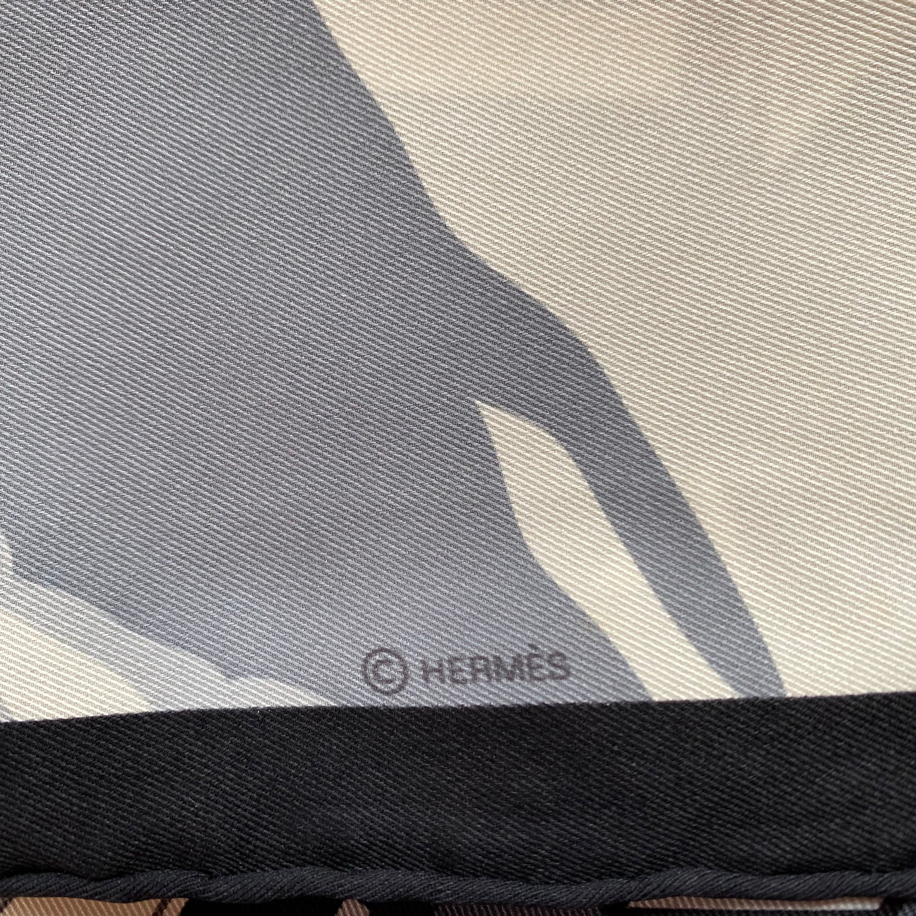 Hermès 70 Minuit Au Faubourg Silk Scarf