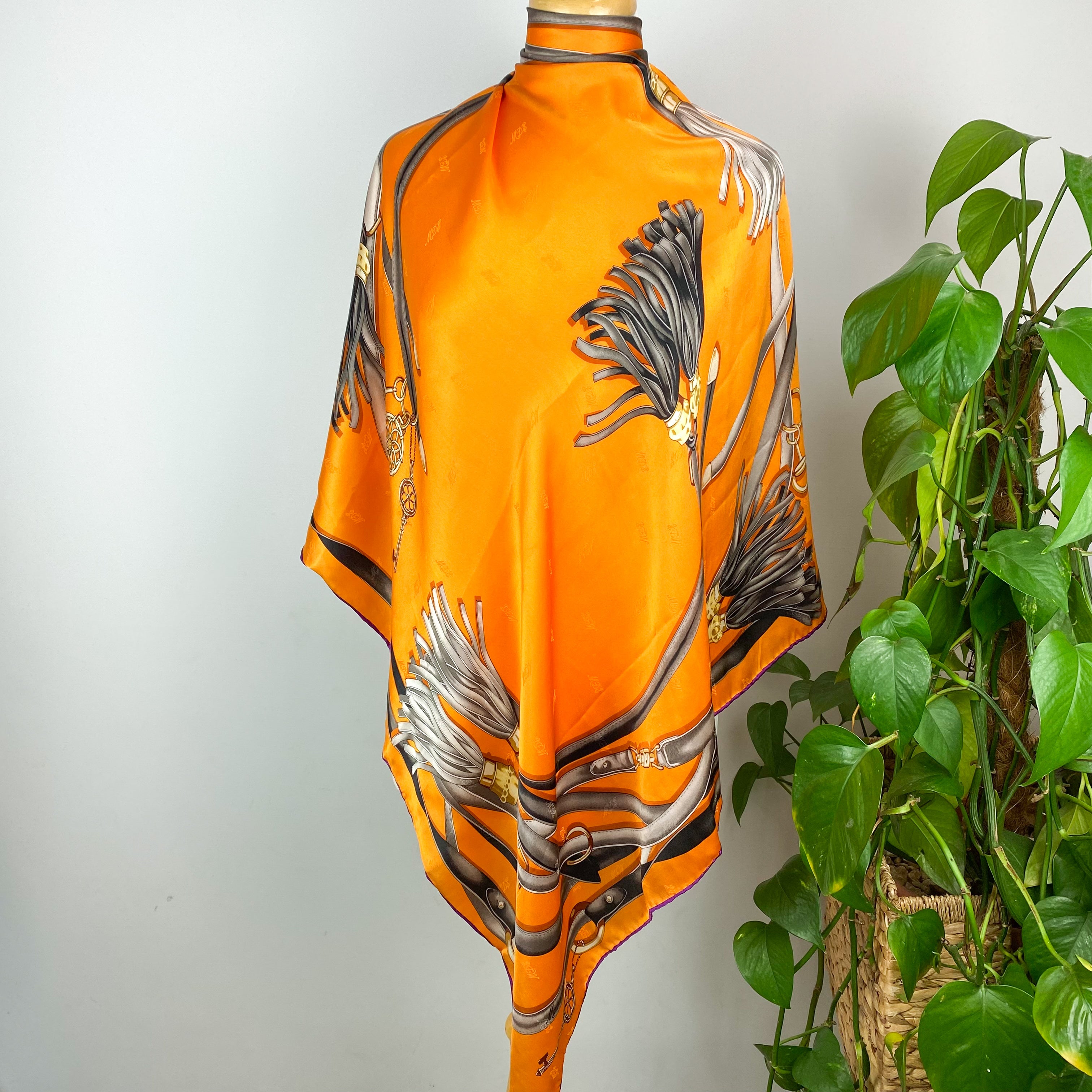 Modern Marina D’este Silk Scarf