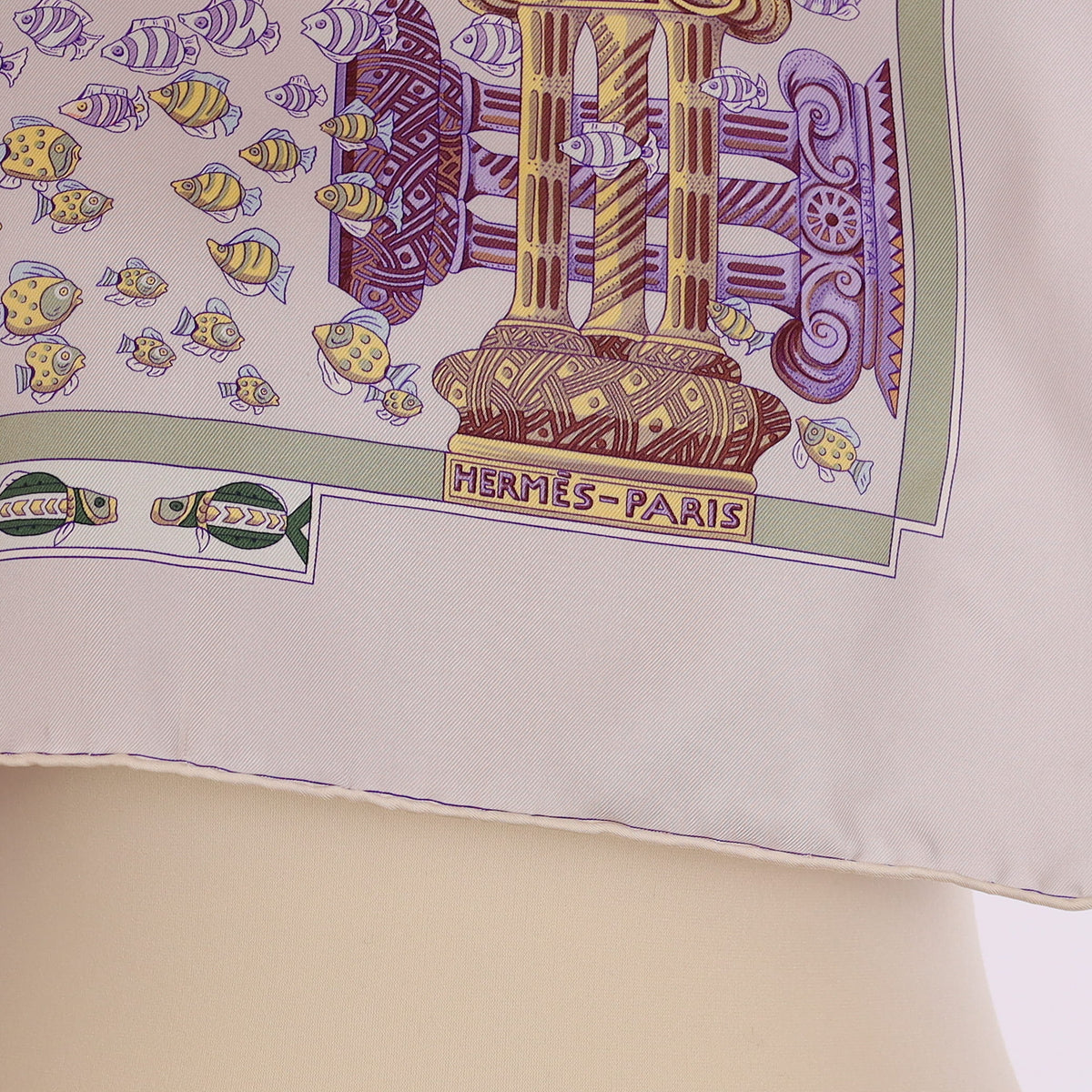 Hermès Rencontre Océane Silk Scarf