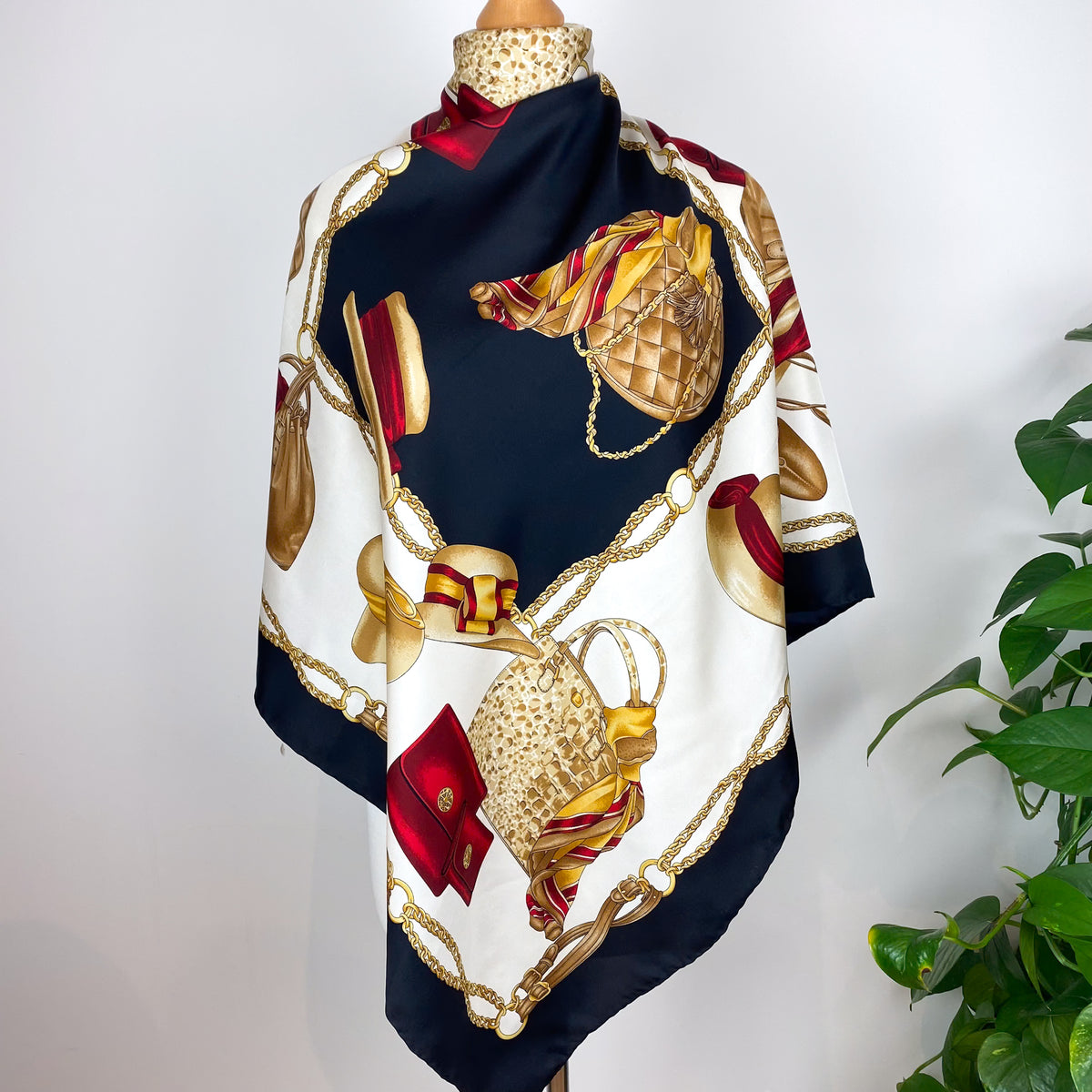 Large Italian Hat Design Silk Twill Scarf