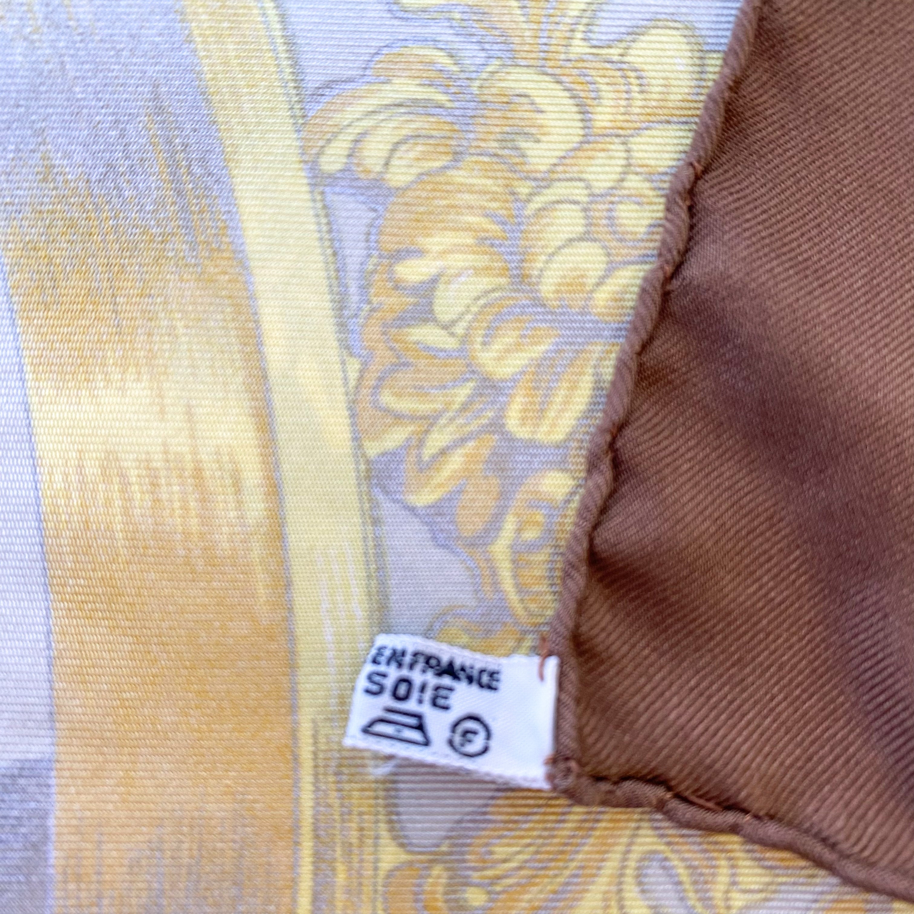 Boxed Hermés Les Etriers Vintage Silk Scarf