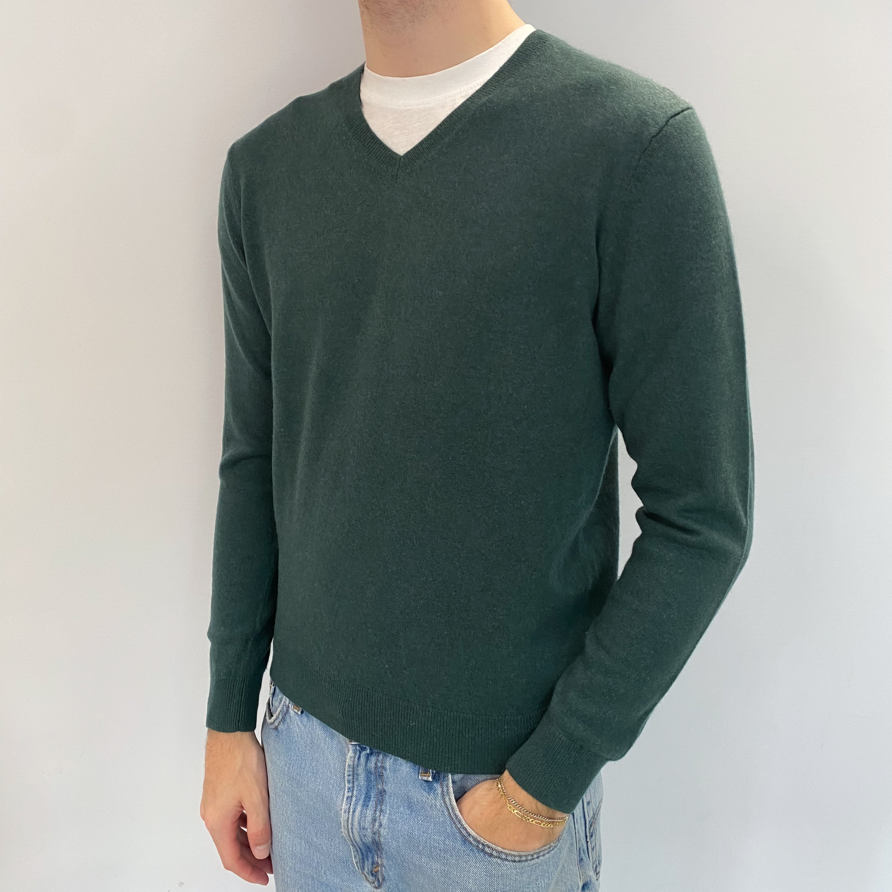 Men's Spruce Green Cashmere V Neck Jumper Medium
