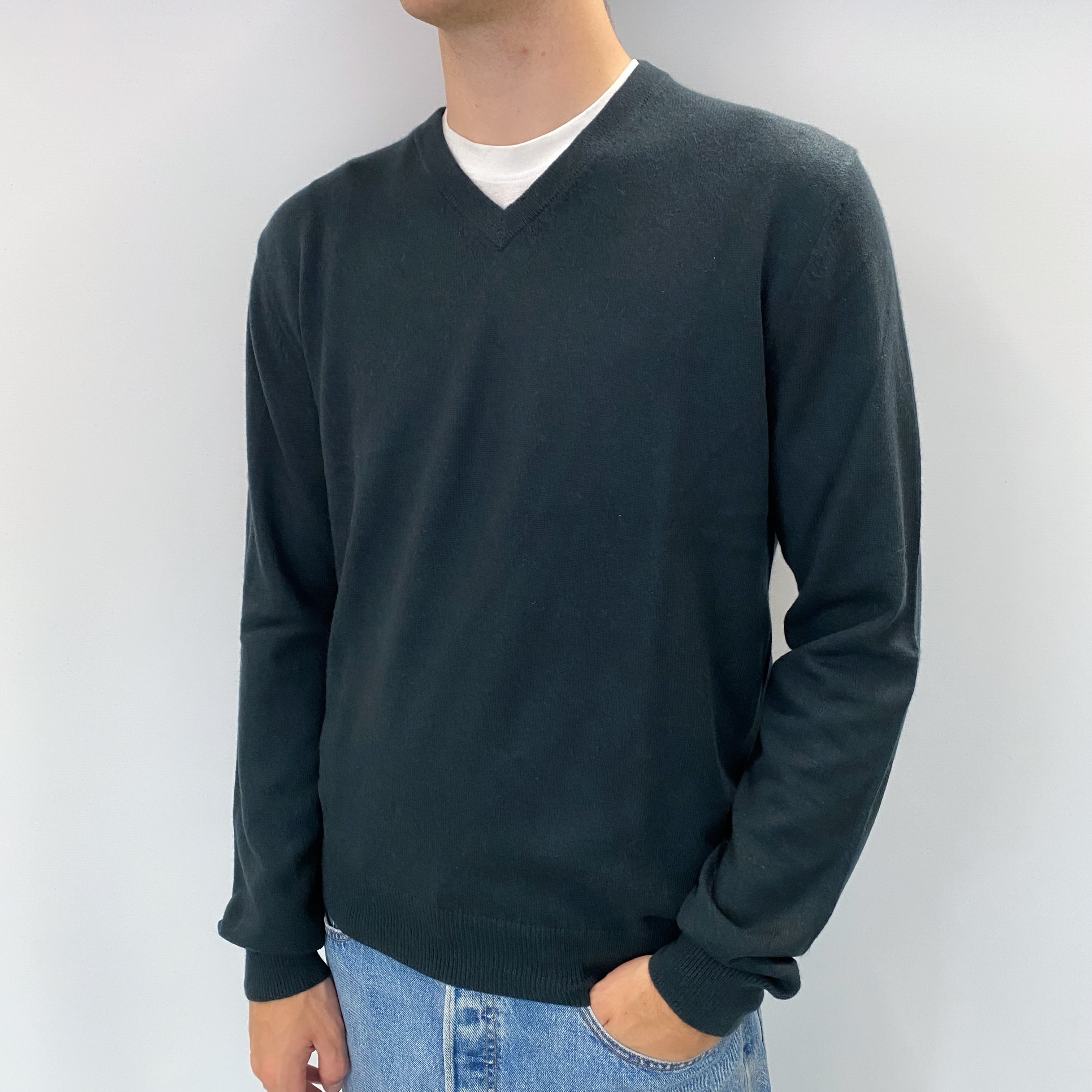 Men's Pine Green Cashmere V Neck Jumper Large