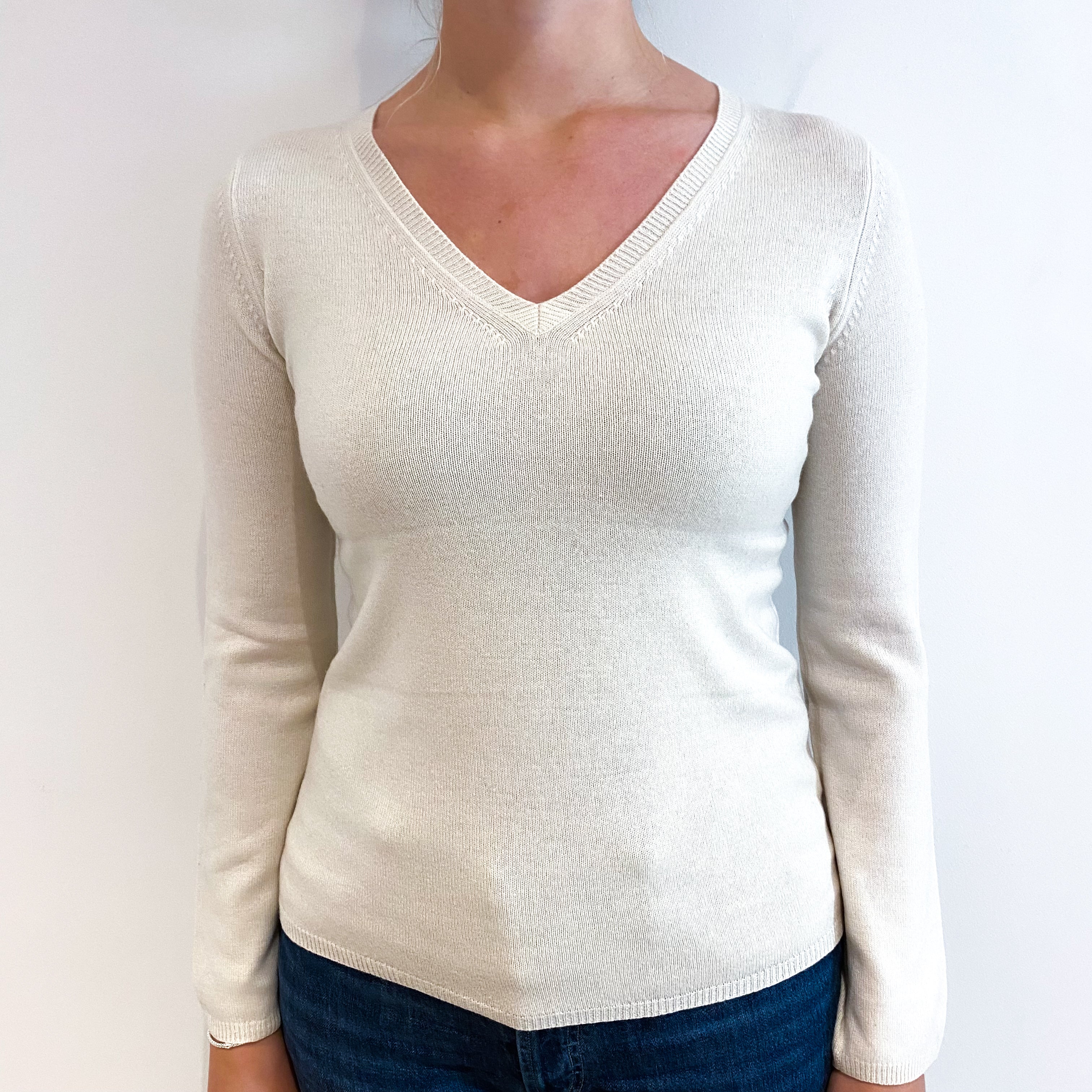 Ivory Cream Lightweight Cashmere V Neck Jumper Small