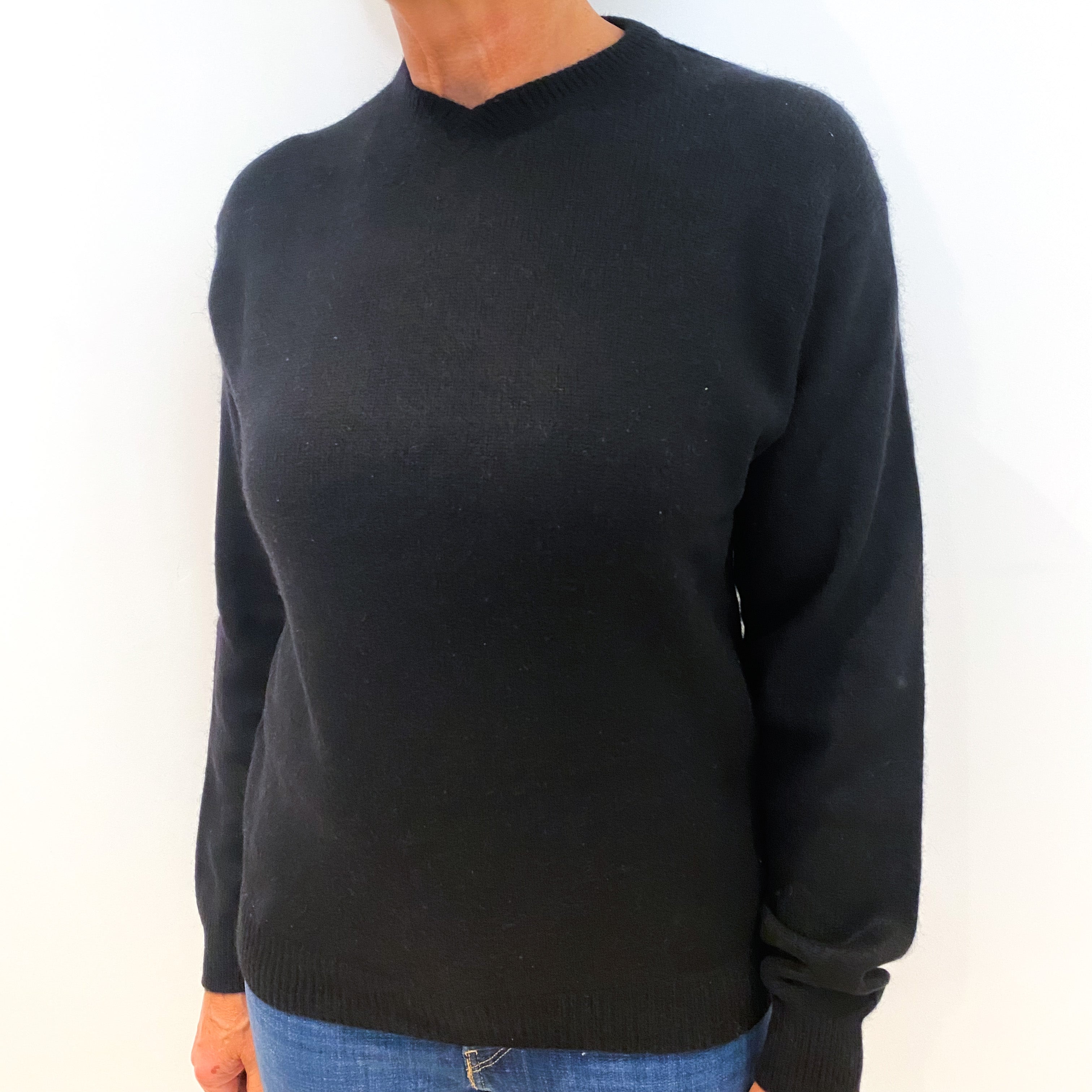 Black Cashmere Shallow V-Neck Jumper Medium