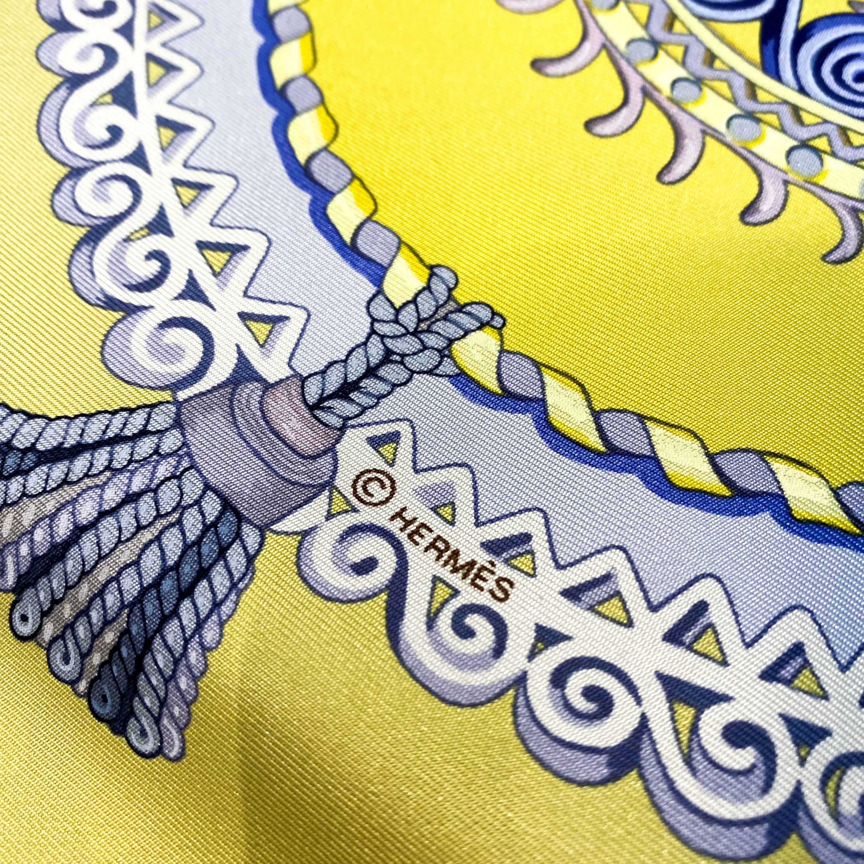 Immaculate Rare Boxed Hermes Paperoles Vintage Silk Scarf