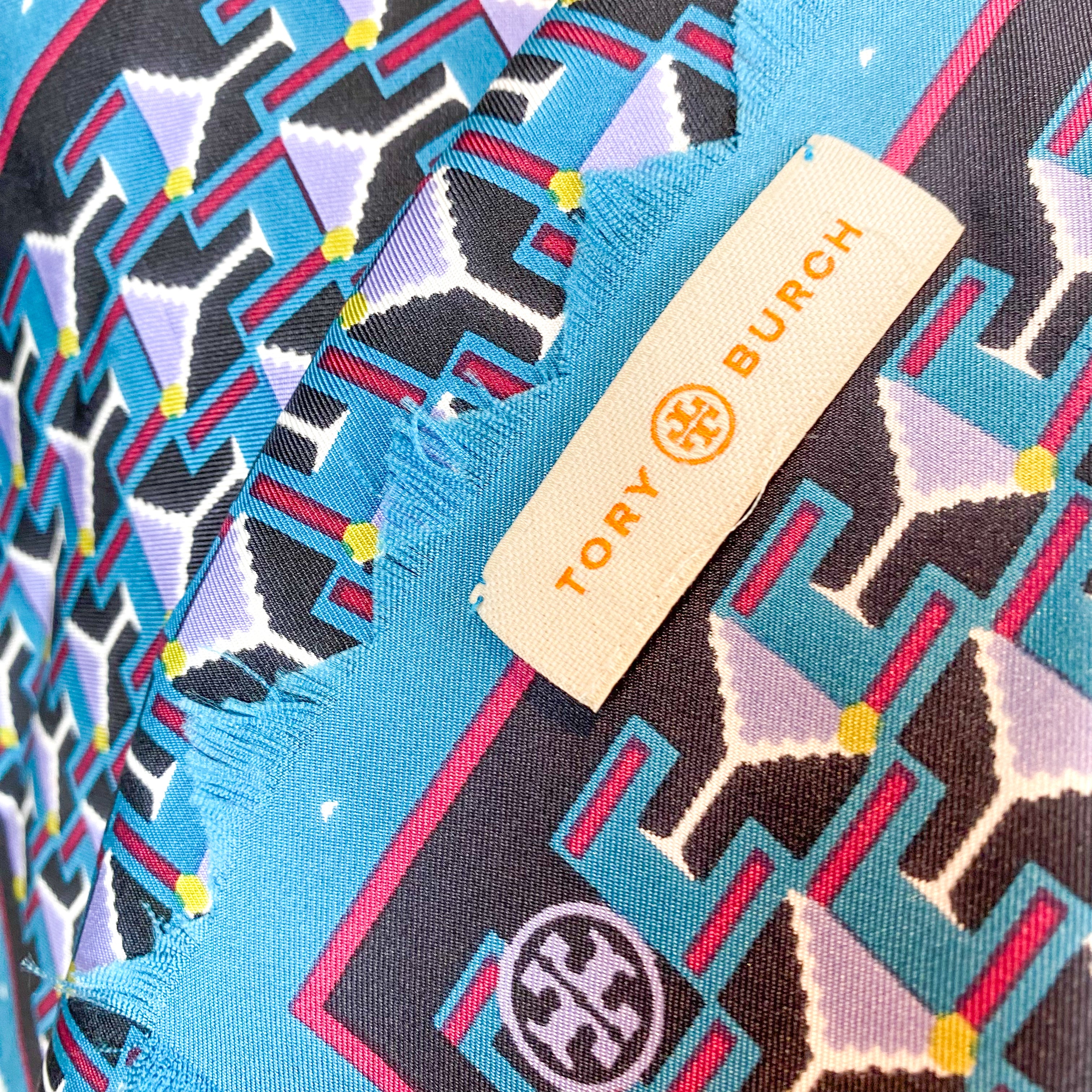 Immaculate Tory Burch Designer Silk Scarf